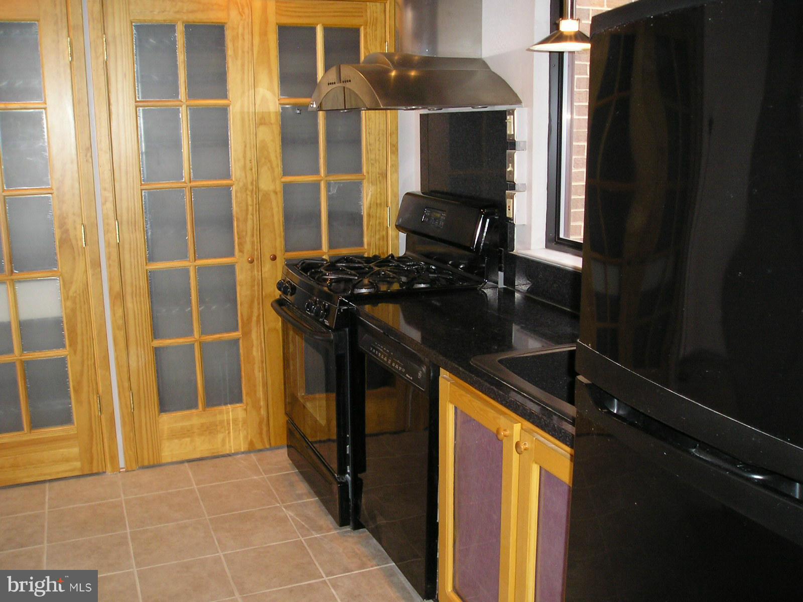 RESTON - Residential Lease