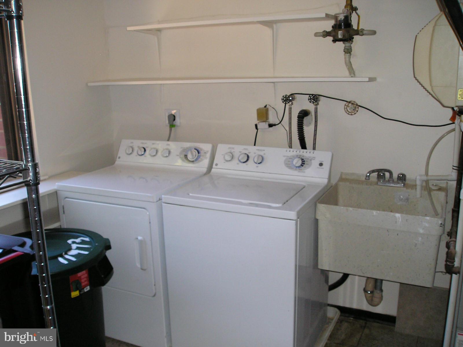 RESTON - Residential Lease