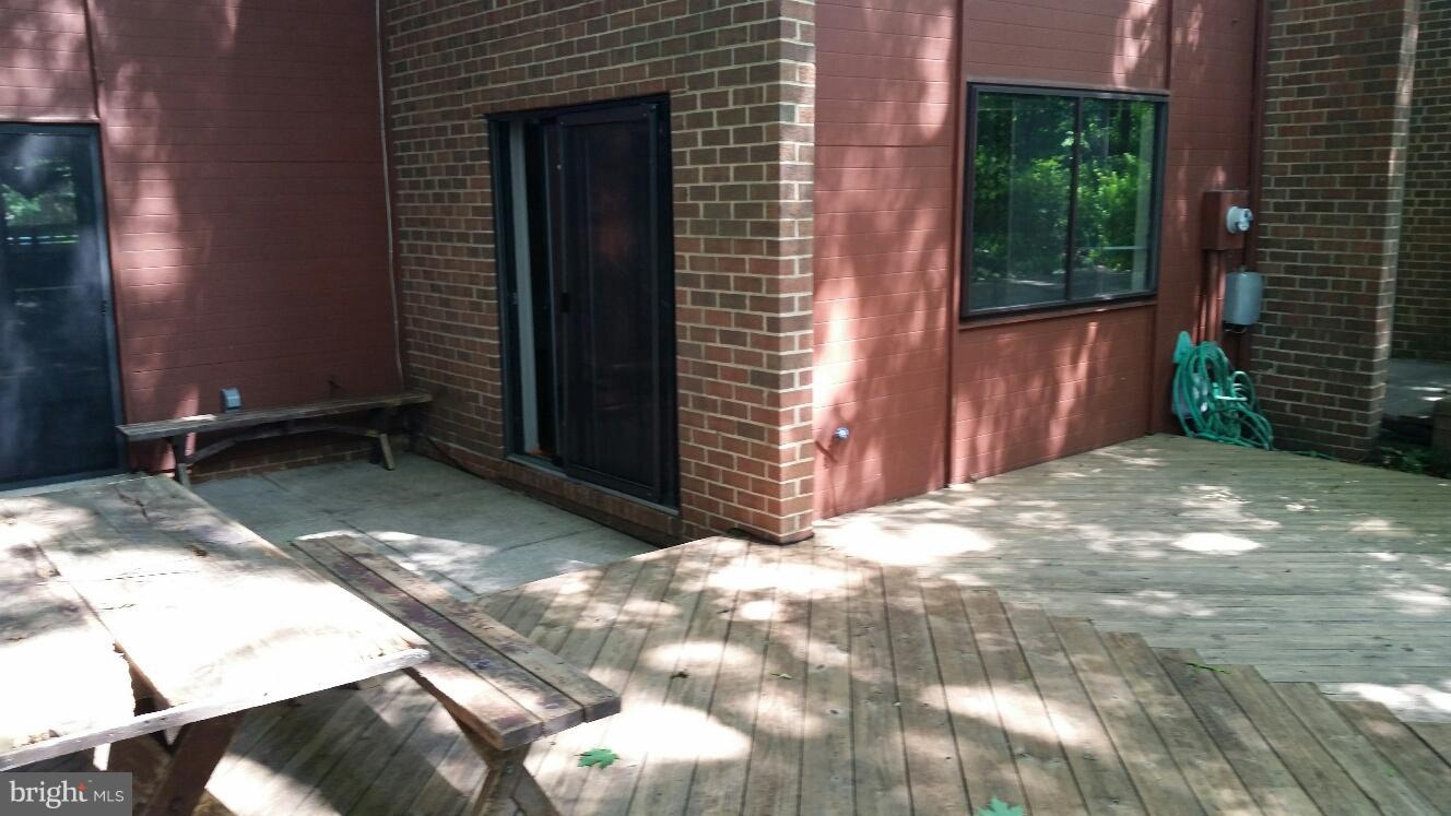 RESTON - Residential Lease