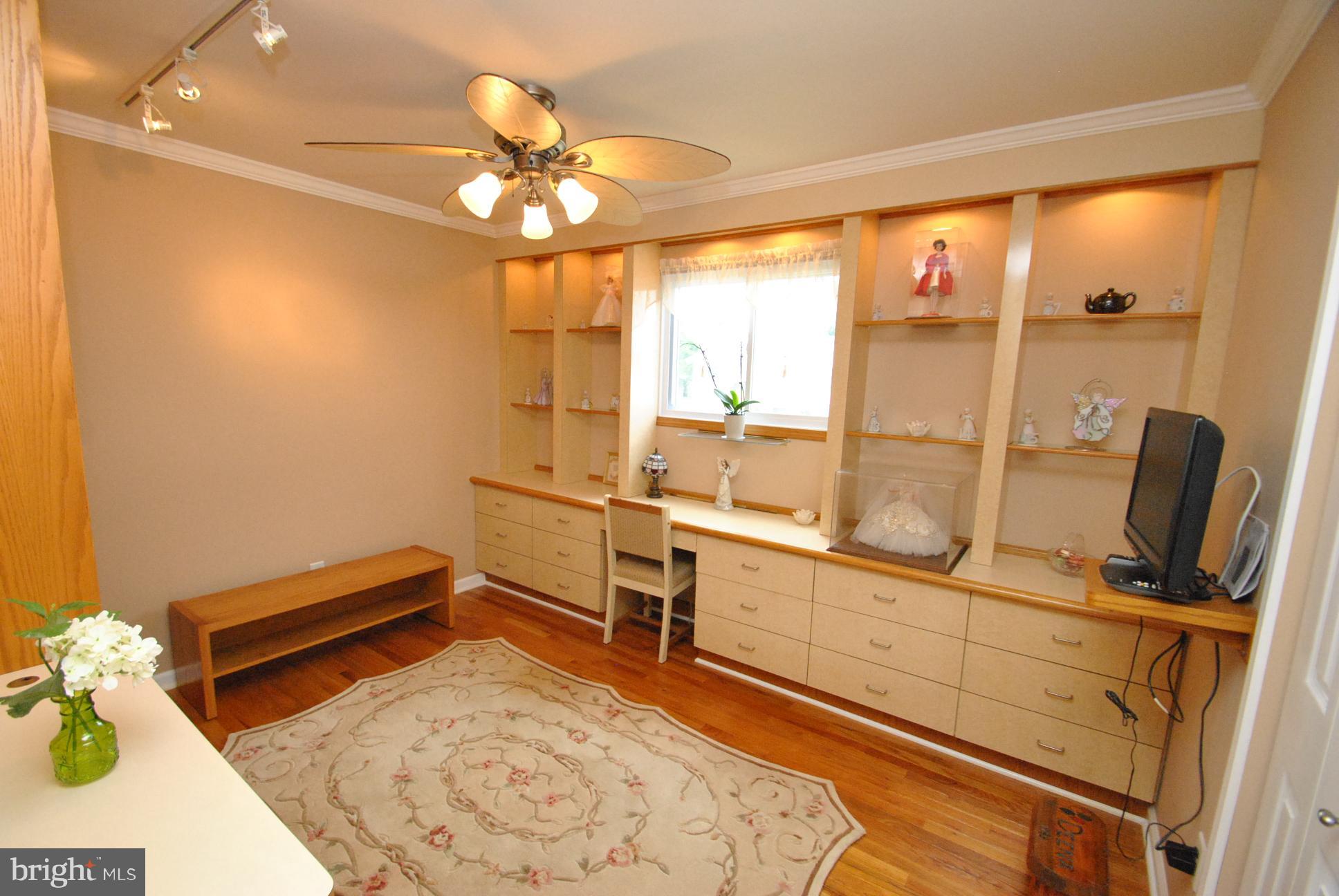 PERRY HALL VILLAGE - Residential