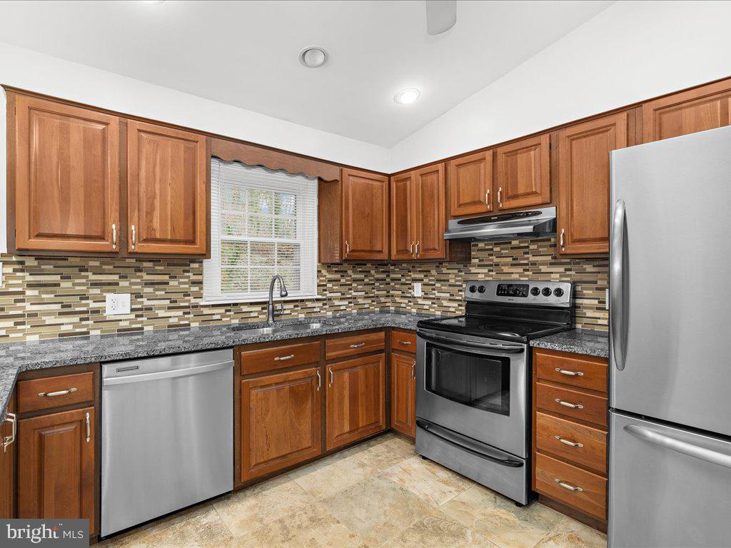 CHATHAM HILLS - Residential