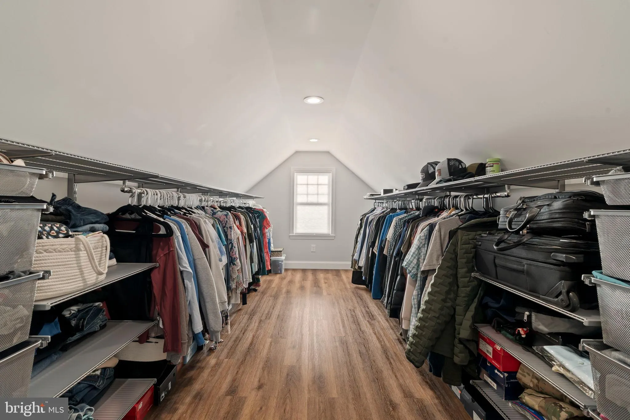 Haddon Township, New Jersey 08108, United States, 3 Bedrooms Bedrooms, ,3 BathroomsBathrooms,Residential,Contingent,253444