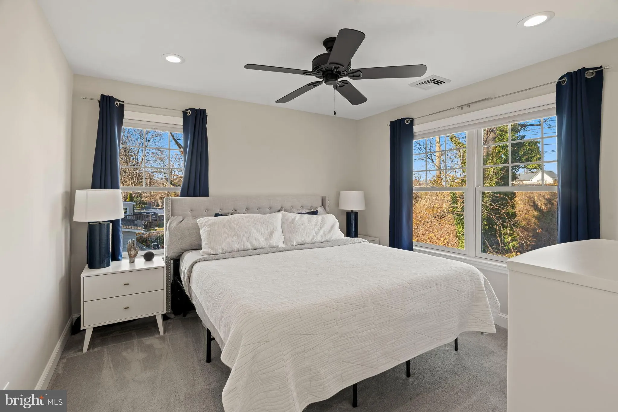 Haddon Township, New Jersey 08108, United States, 3 Bedrooms Bedrooms, ,3 BathroomsBathrooms,Residential,Contingent,253444