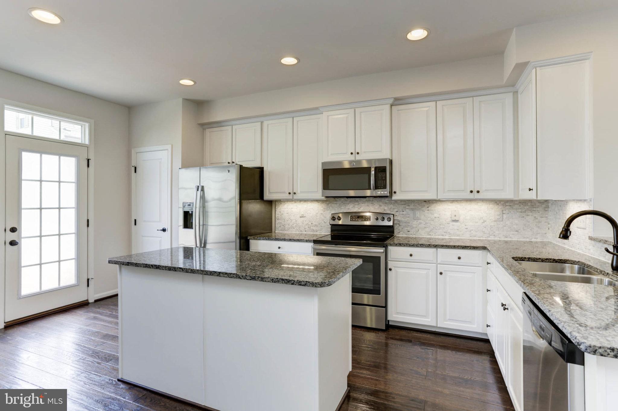 PARKSIDE - Residential