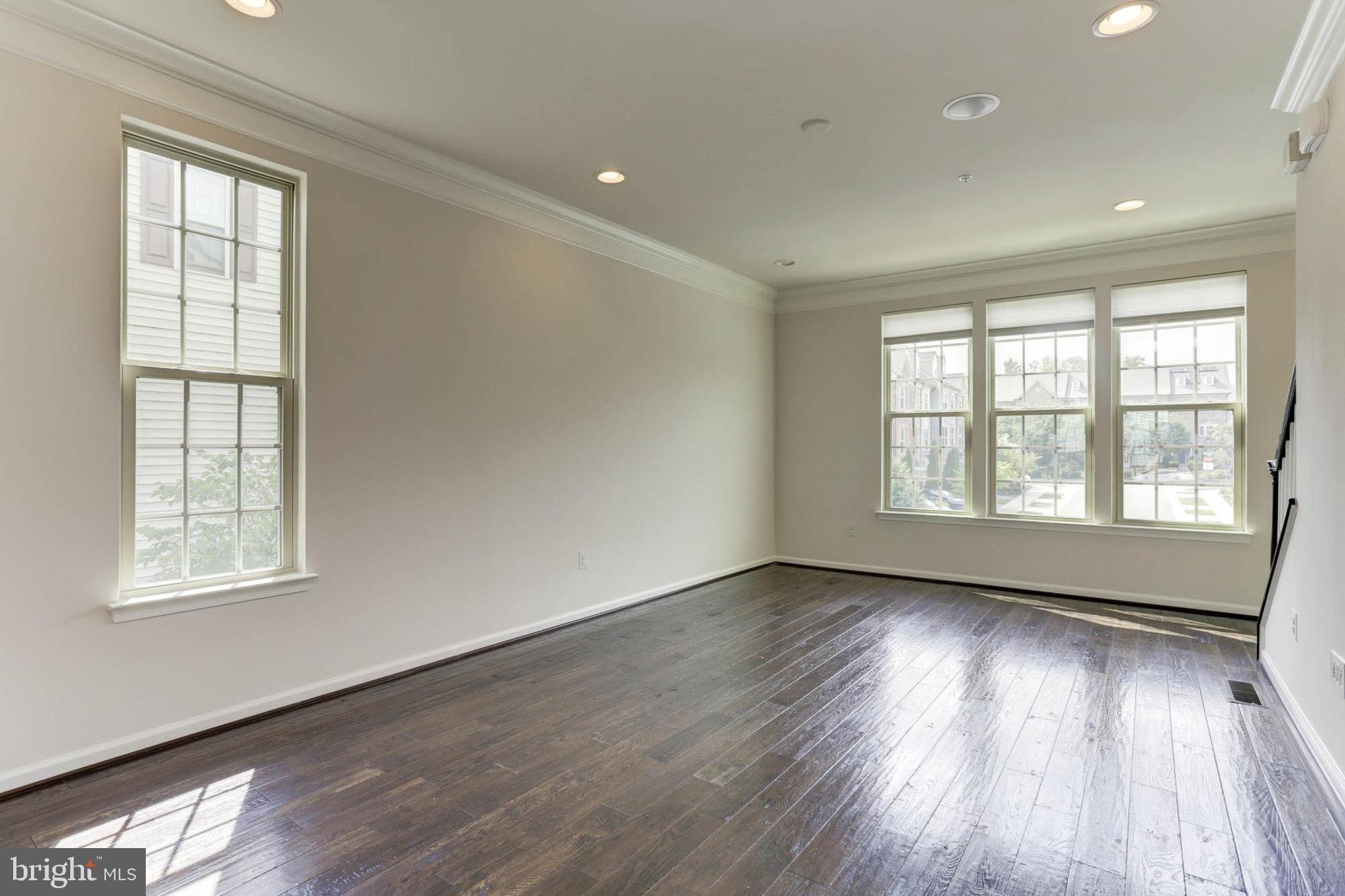 PARKSIDE - Residential