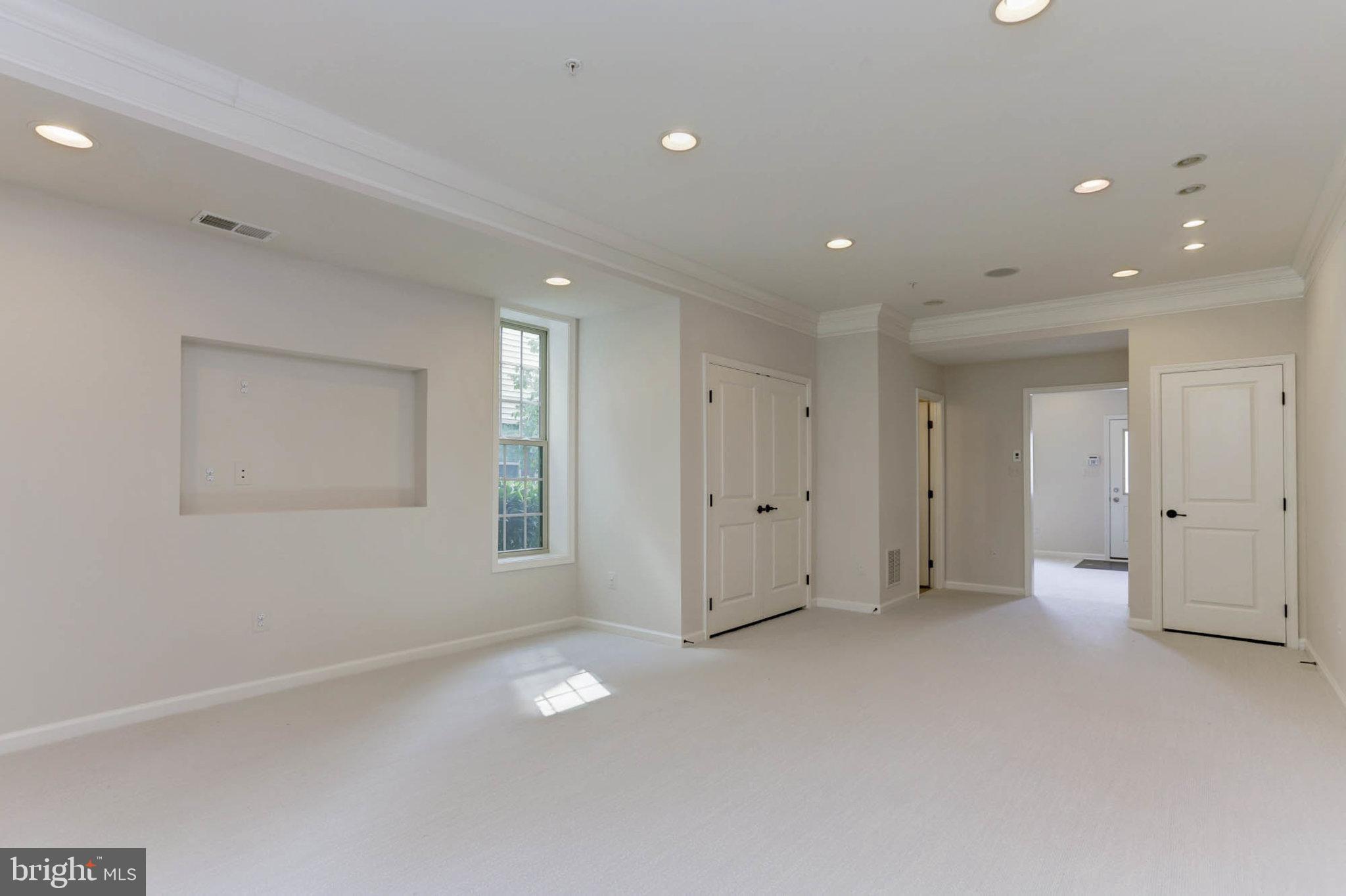 PARKSIDE - Residential