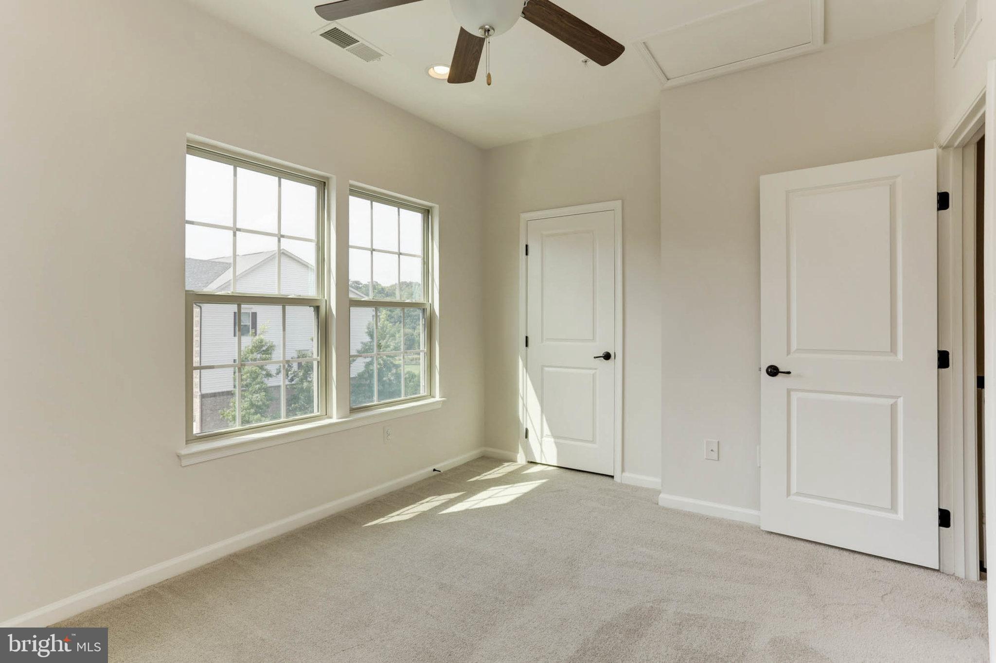 PARKSIDE - Residential