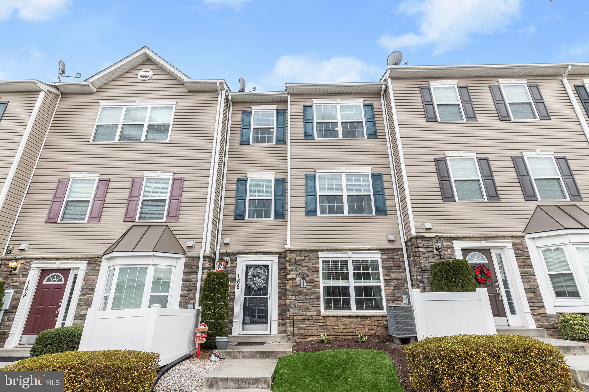 RESERVOIR RIDGE - Residential