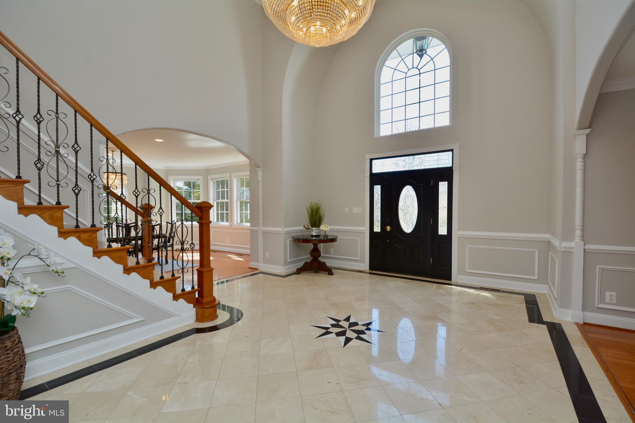 HOLMES RUN HEIGHTS - Residential