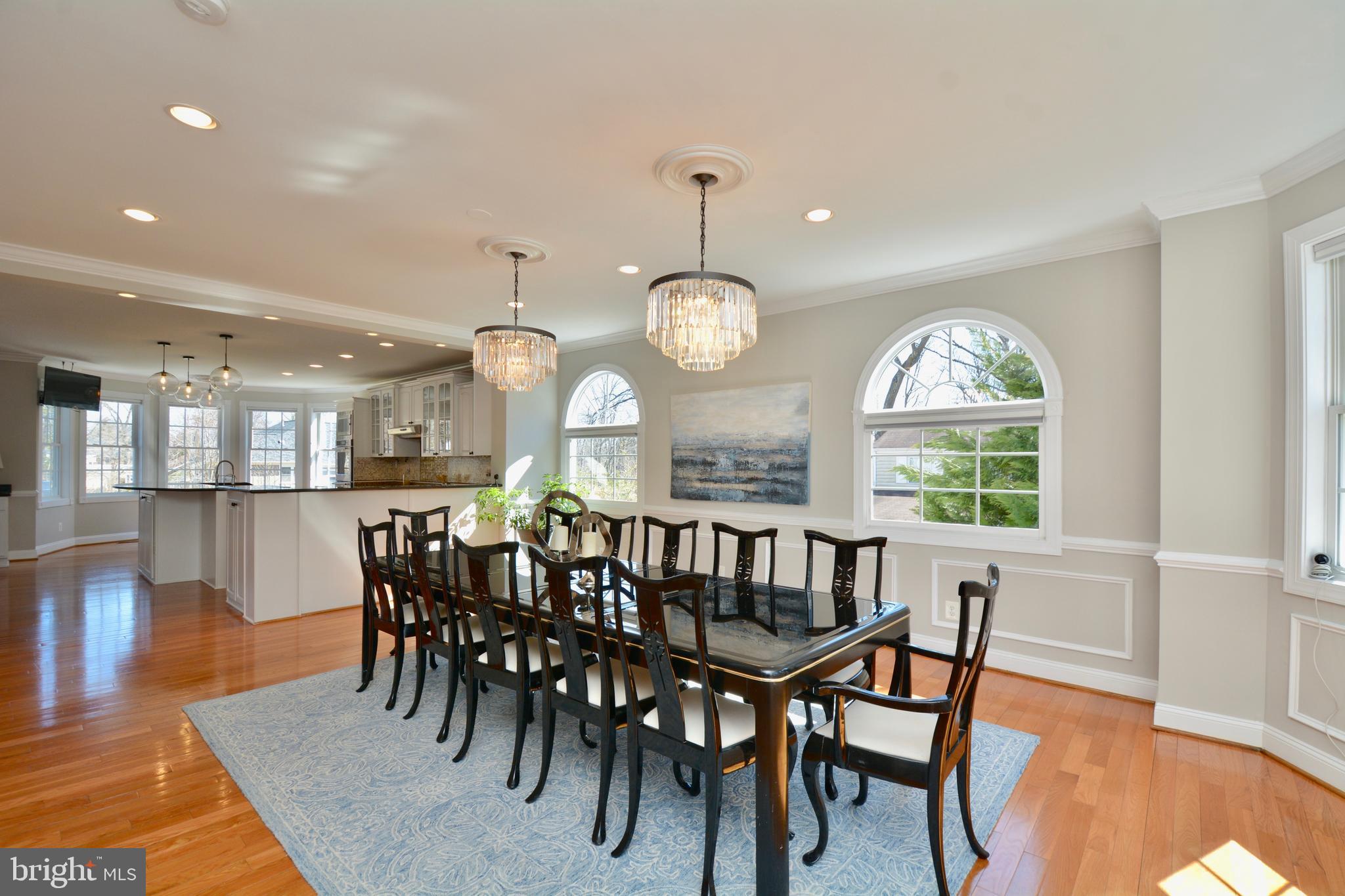 HOLMES RUN HEIGHTS - Residential