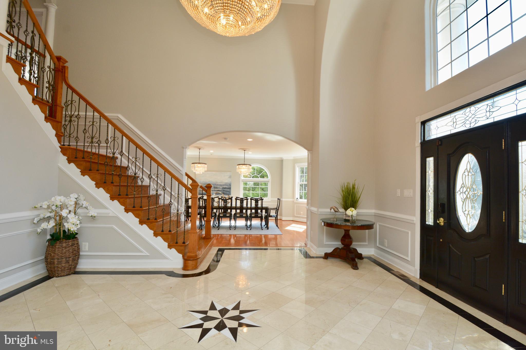 HOLMES RUN HEIGHTS - Residential