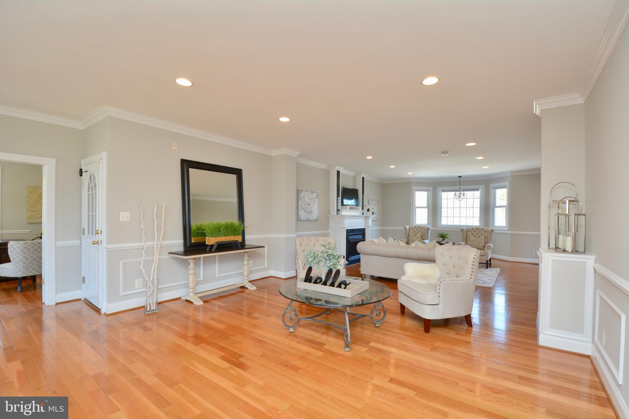 HOLMES RUN HEIGHTS - Residential