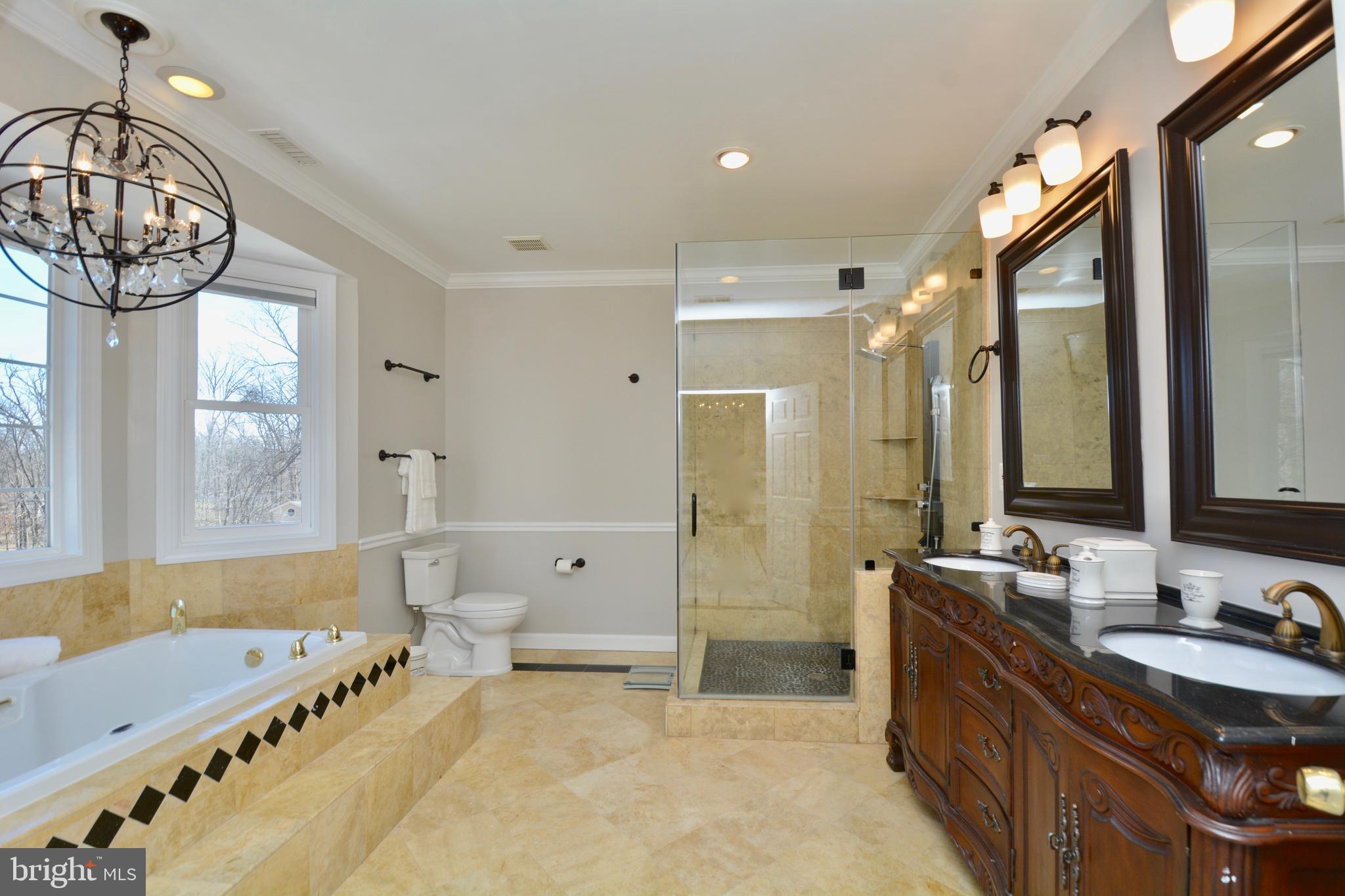 HOLMES RUN HEIGHTS - Residential