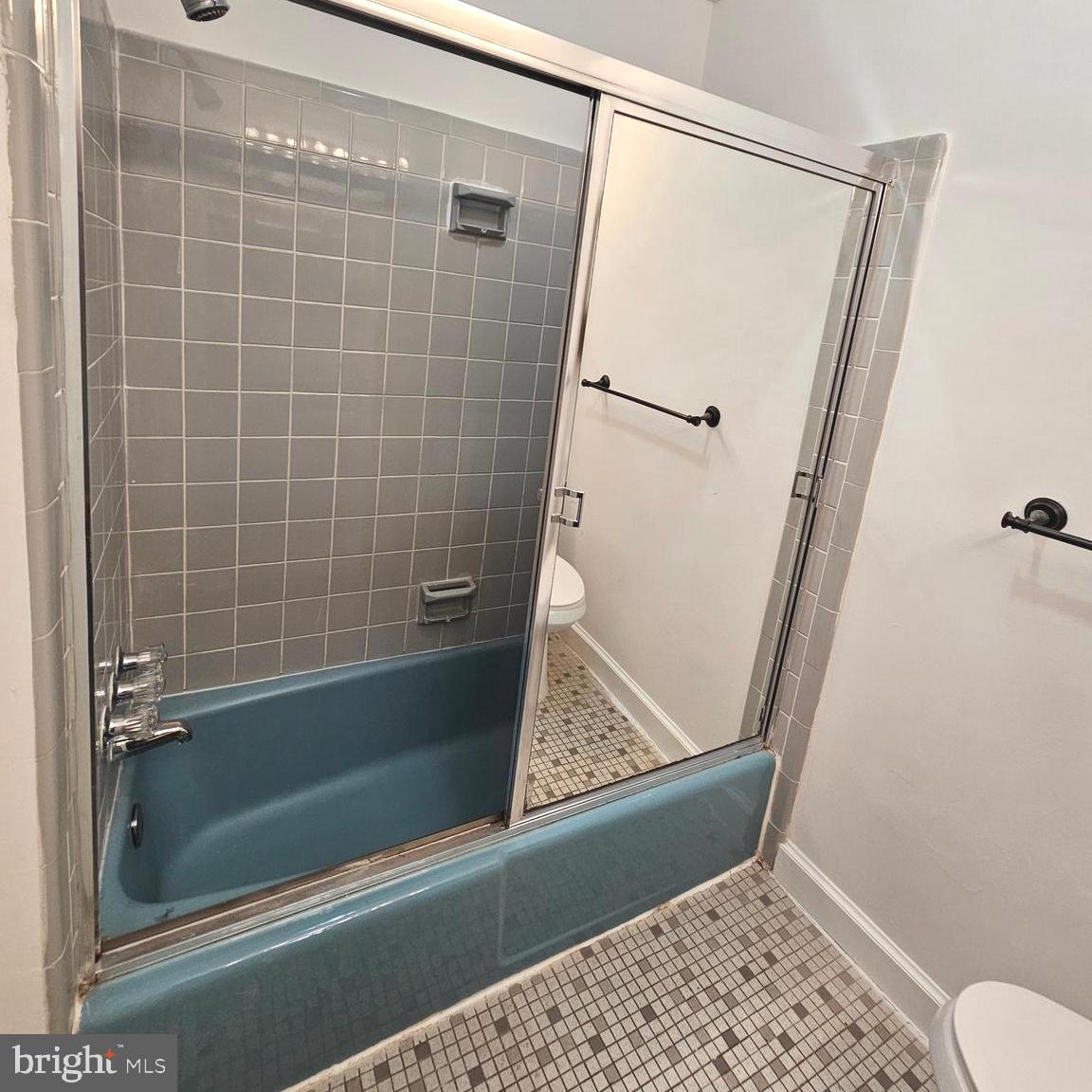 MONTICELLO WOODS - Residential Lease