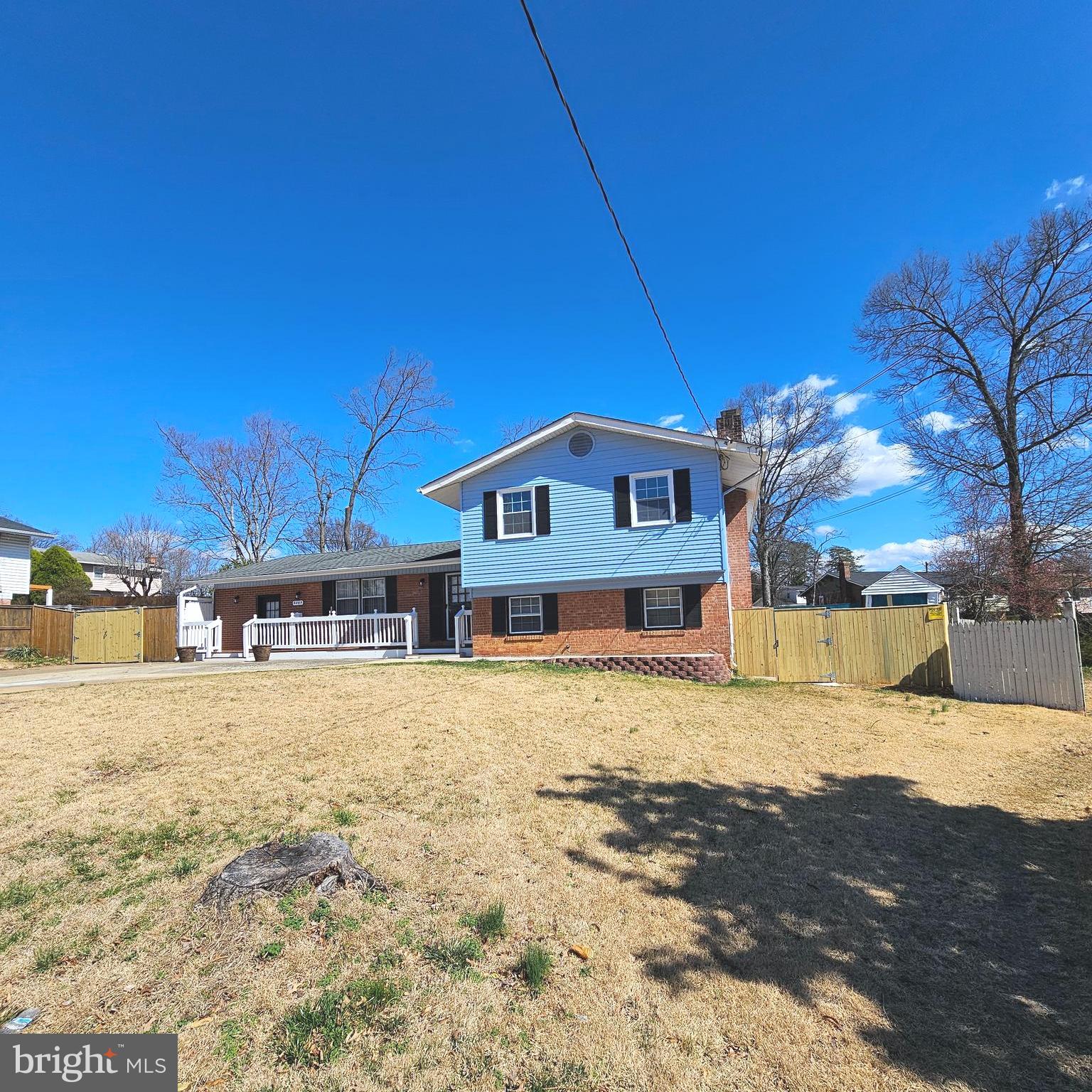 MONTICELLO WOODS - Residential Lease