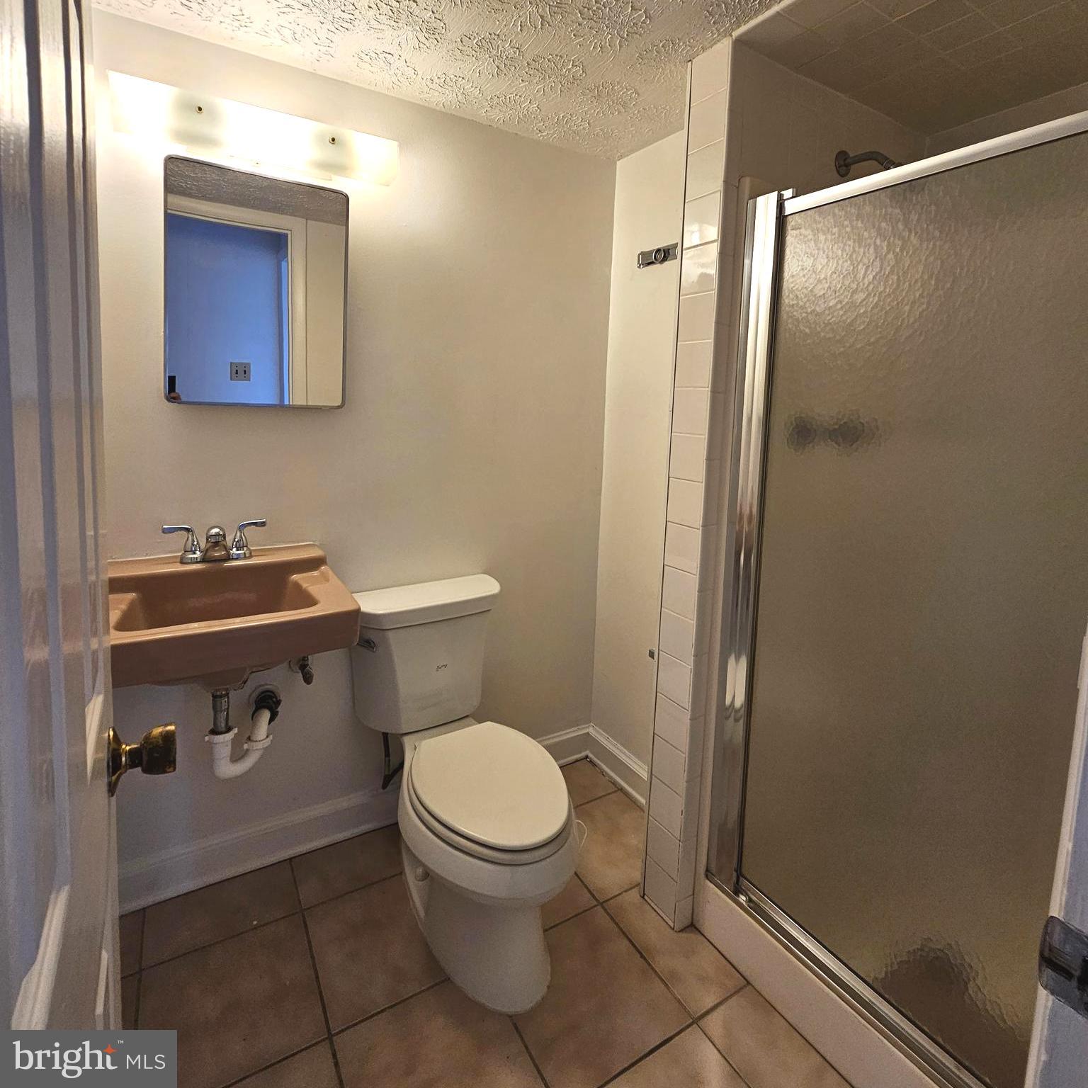 MONTICELLO WOODS - Residential Lease