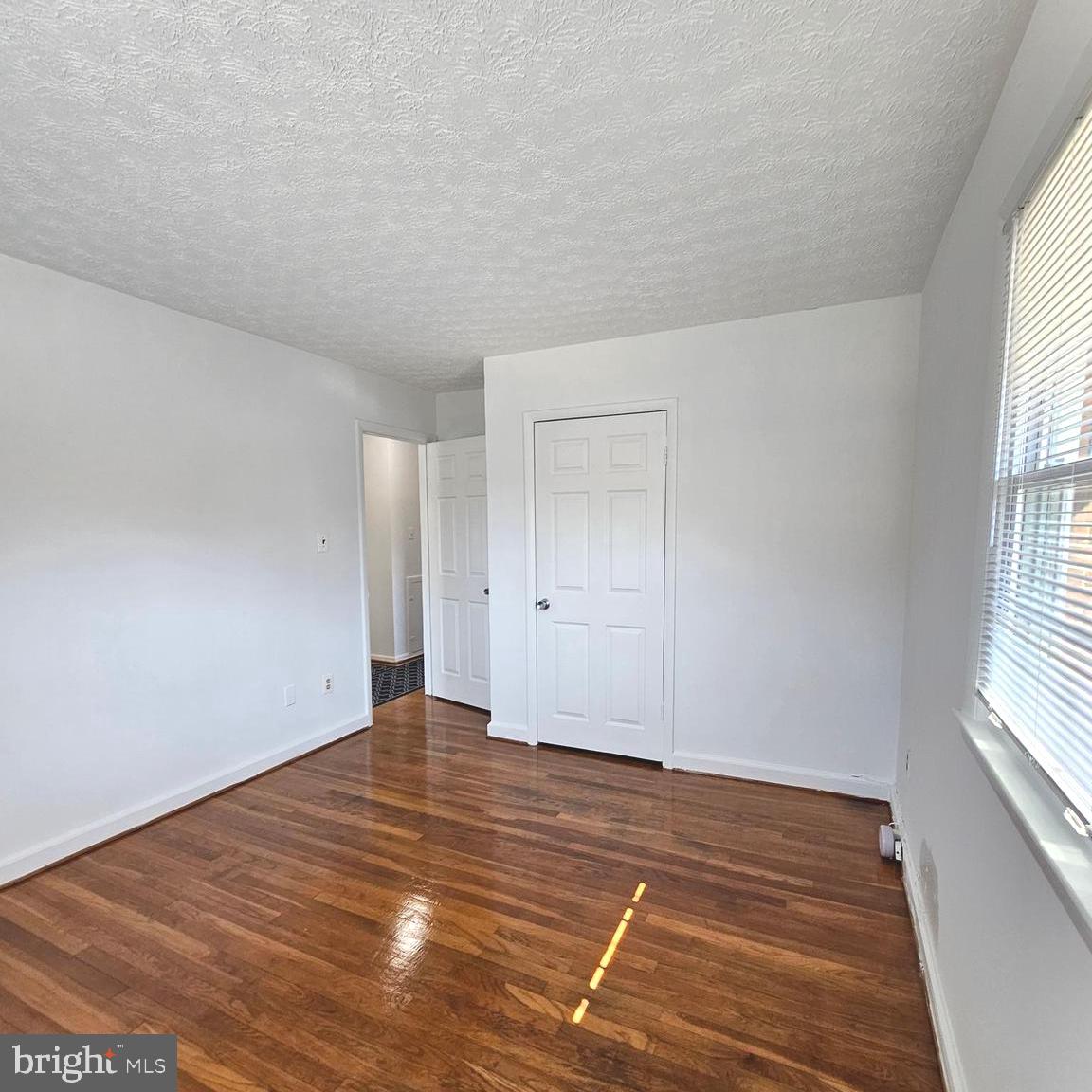 MONTICELLO WOODS - Residential Lease