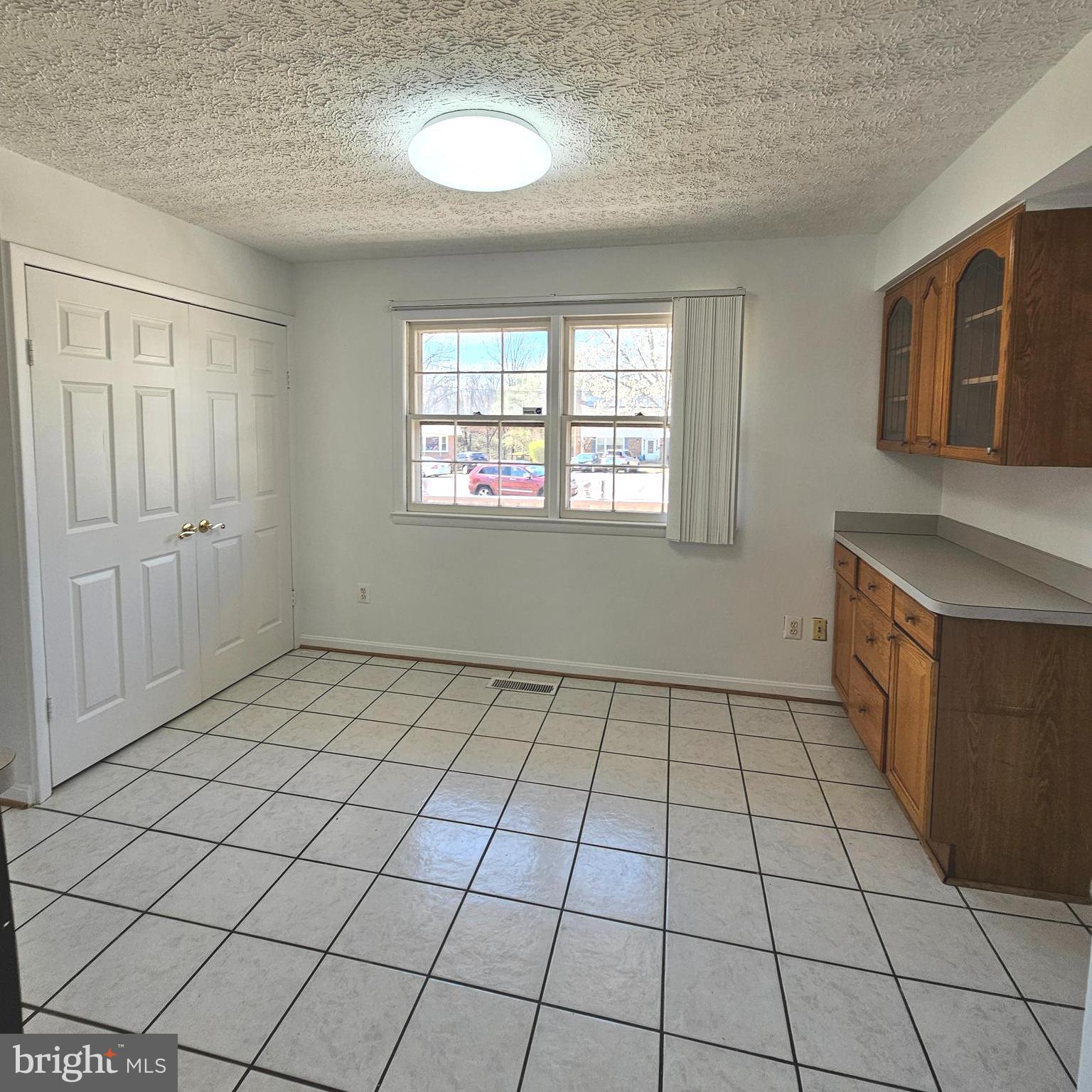 MONTICELLO WOODS - Residential Lease