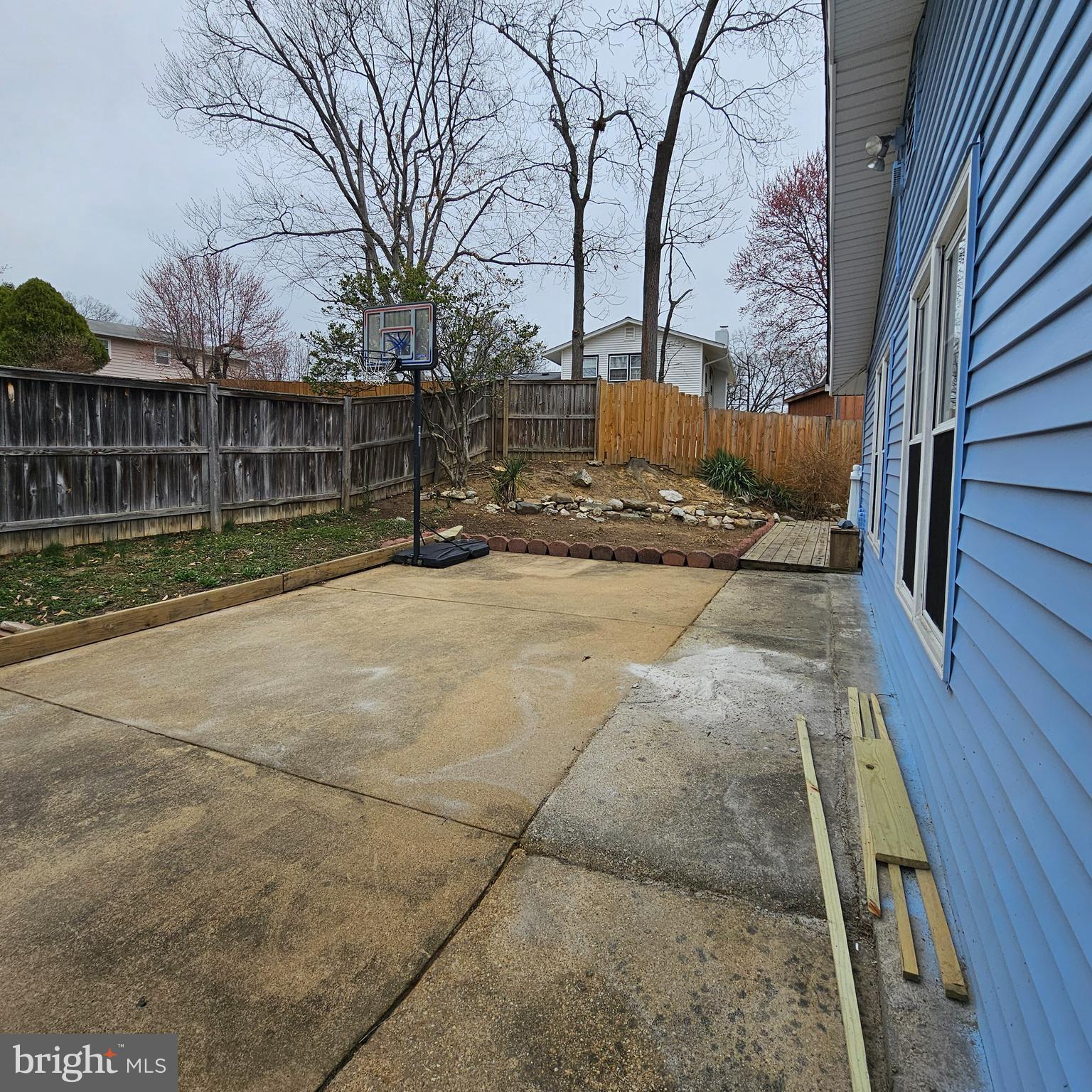 MONTICELLO WOODS - Residential Lease