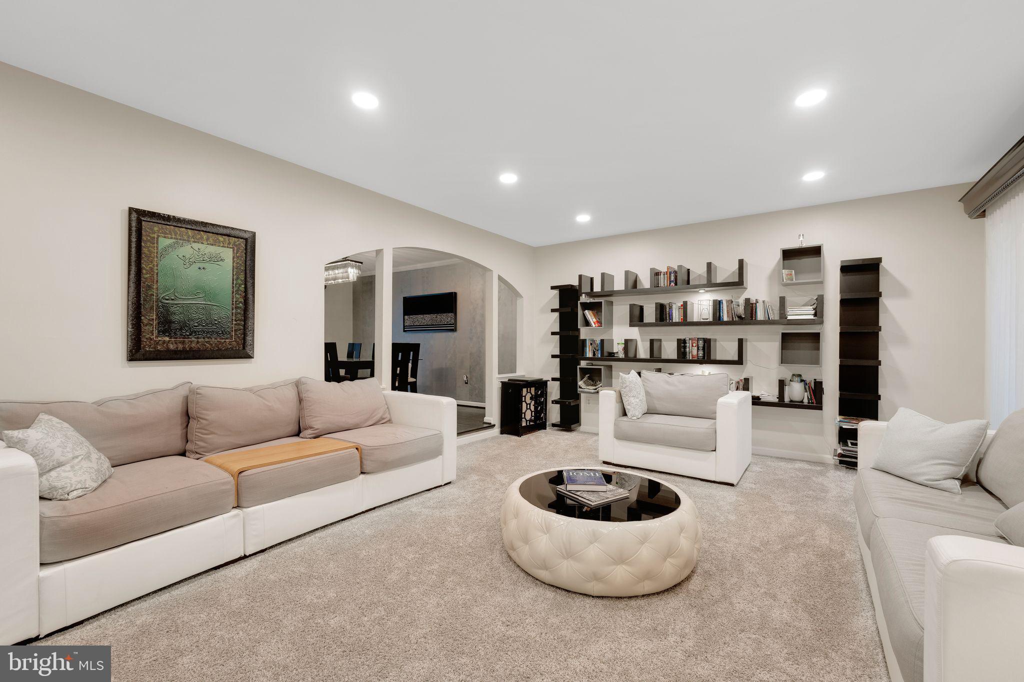 2825 CABIN CREEK DRIVE