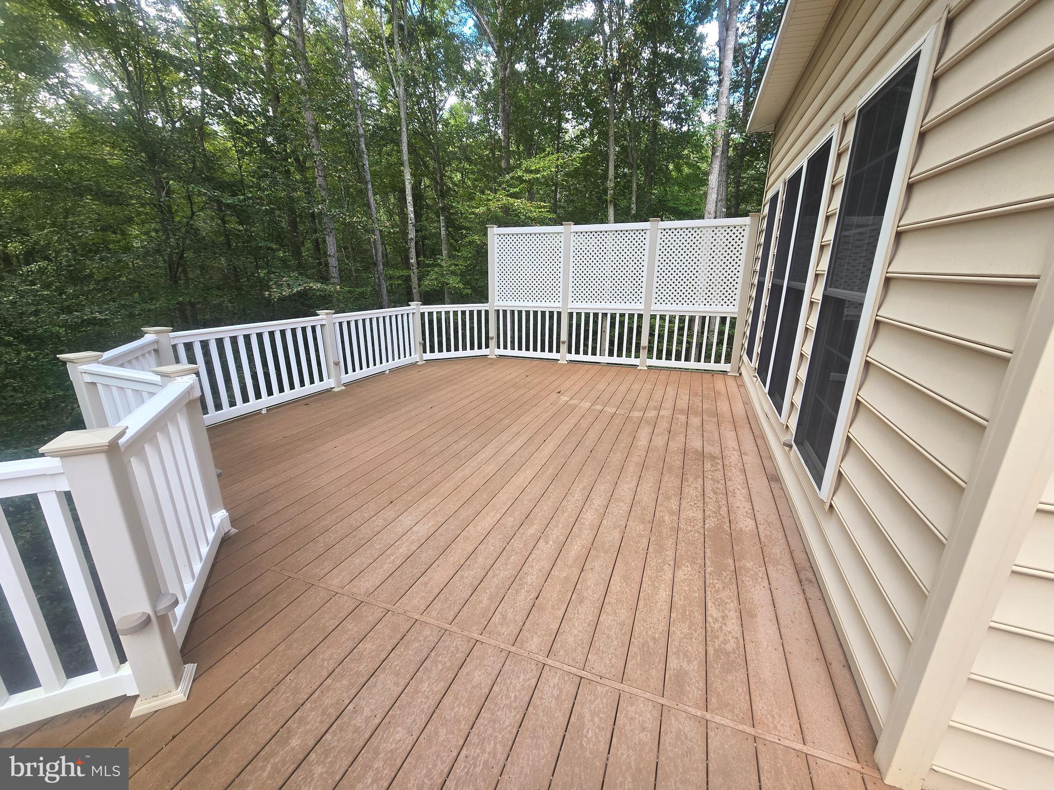 SMITH LAKE ESTATES - Residential