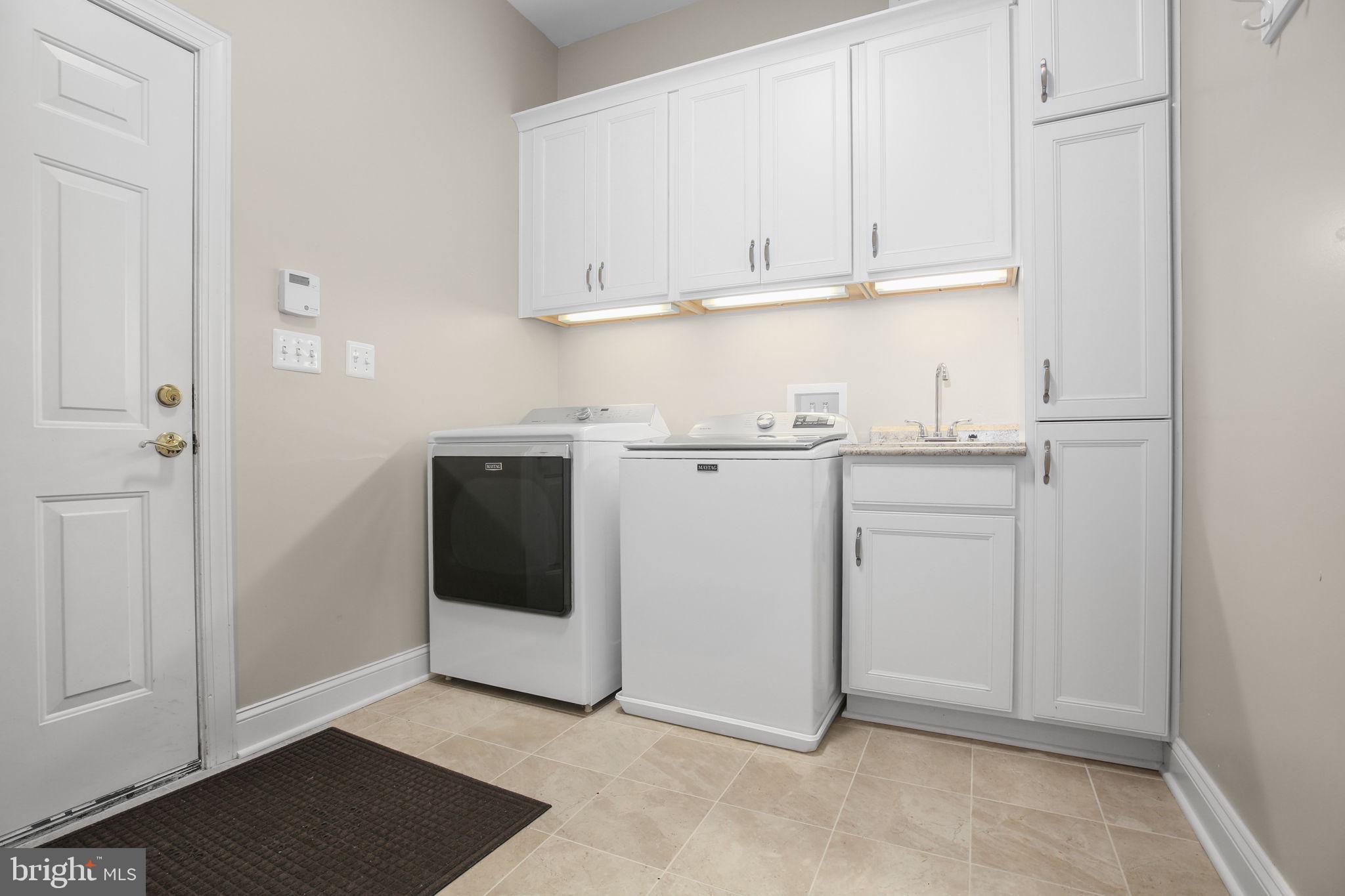 SMITH LAKE ESTATES - Residential