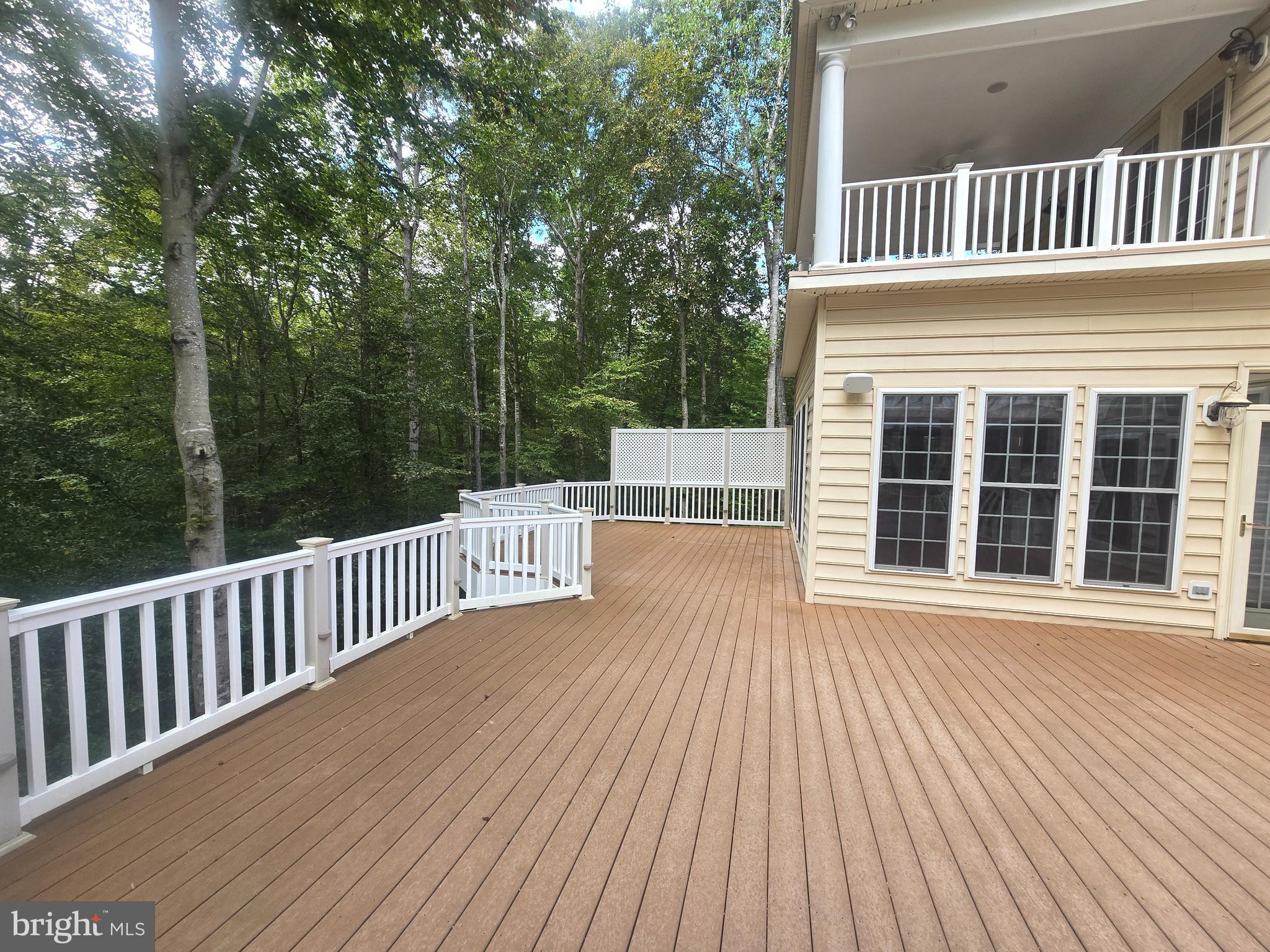 SMITH LAKE ESTATES - Residential