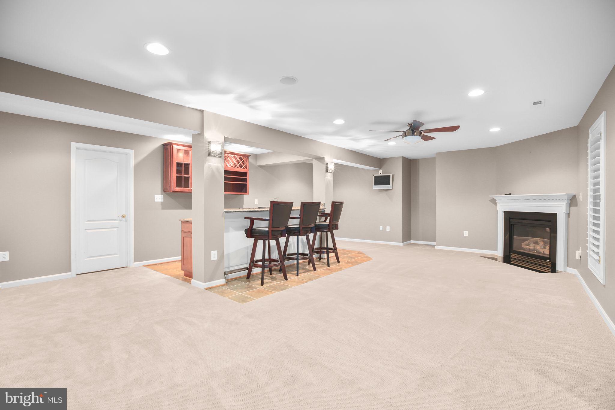 SMITH LAKE ESTATES - Residential