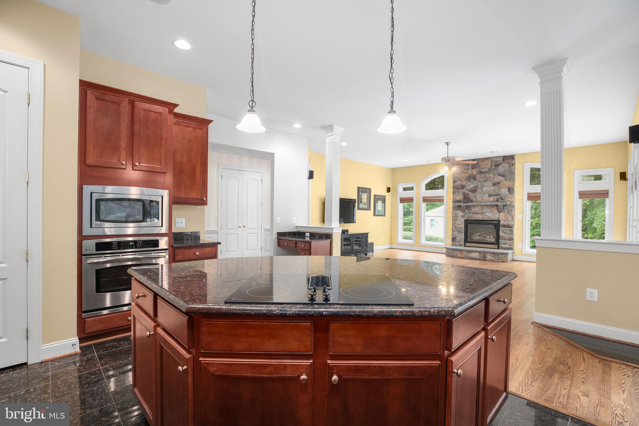 SMITH LAKE ESTATES - Residential