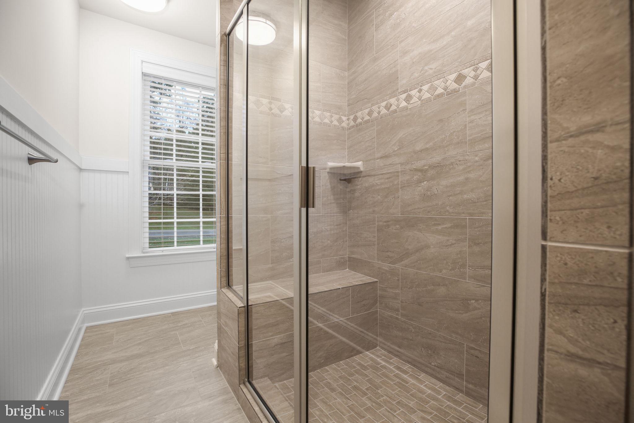 SMITH LAKE ESTATES - Residential