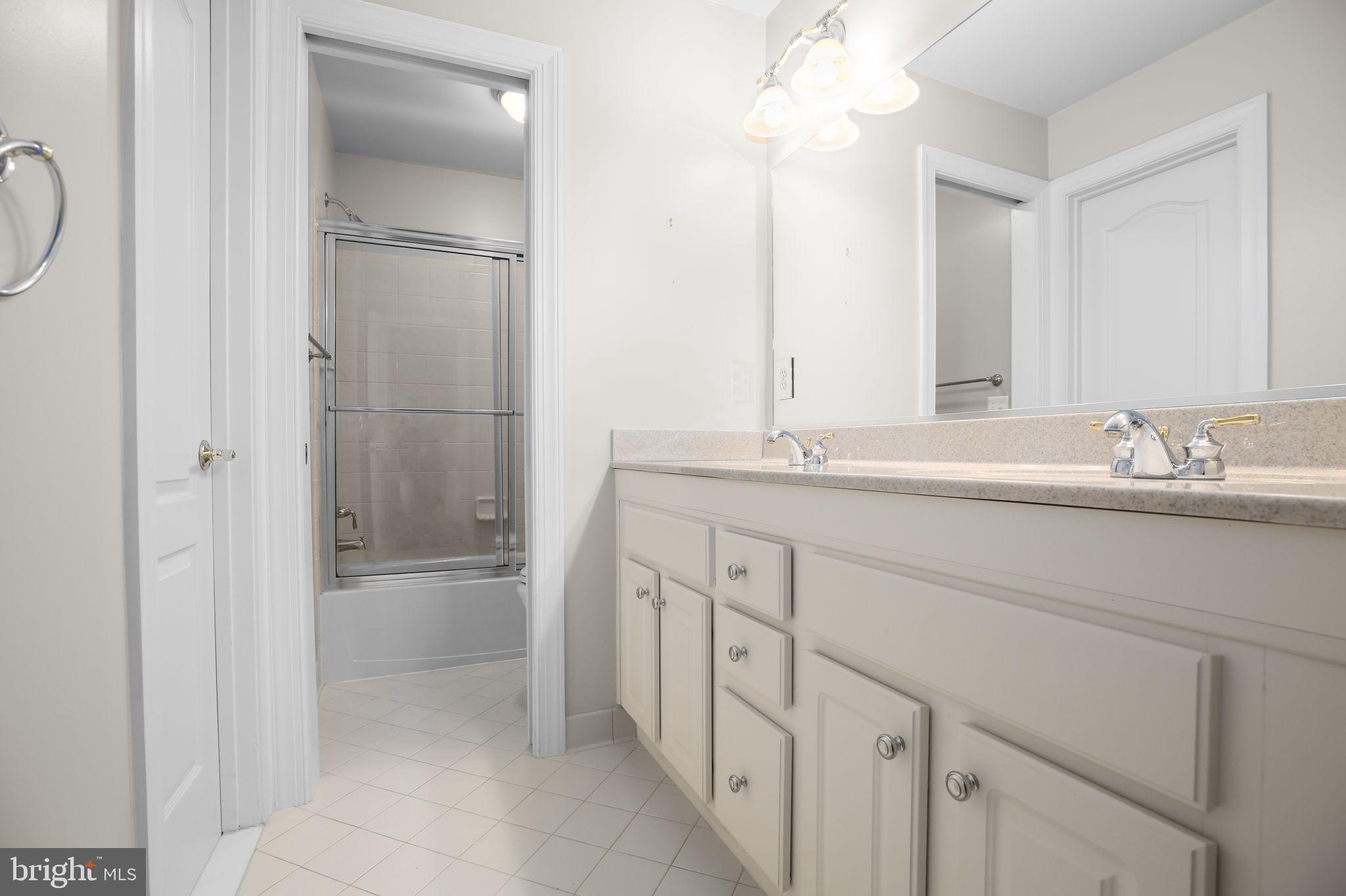 SMITH LAKE ESTATES - Residential