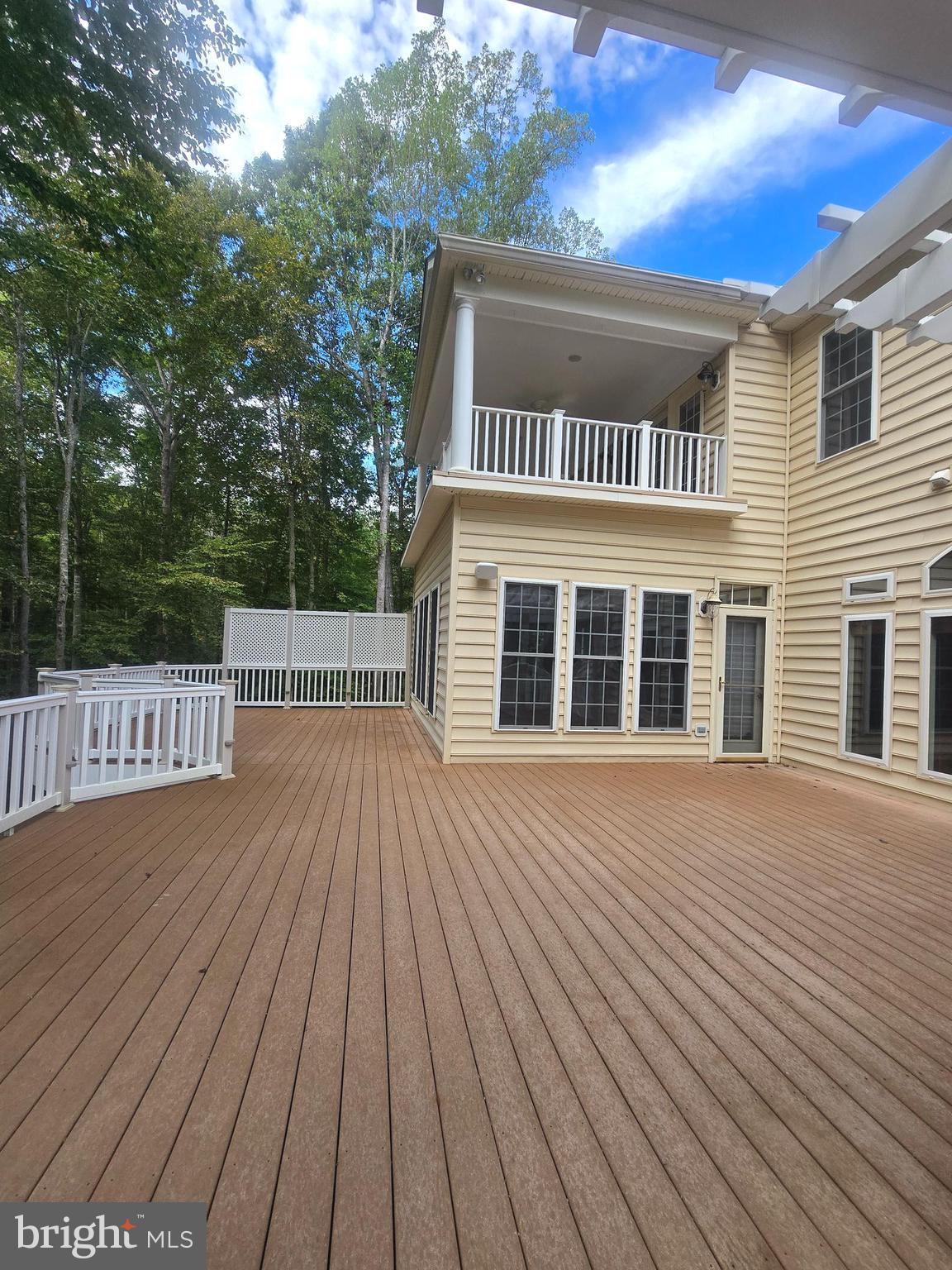 SMITH LAKE ESTATES - Residential