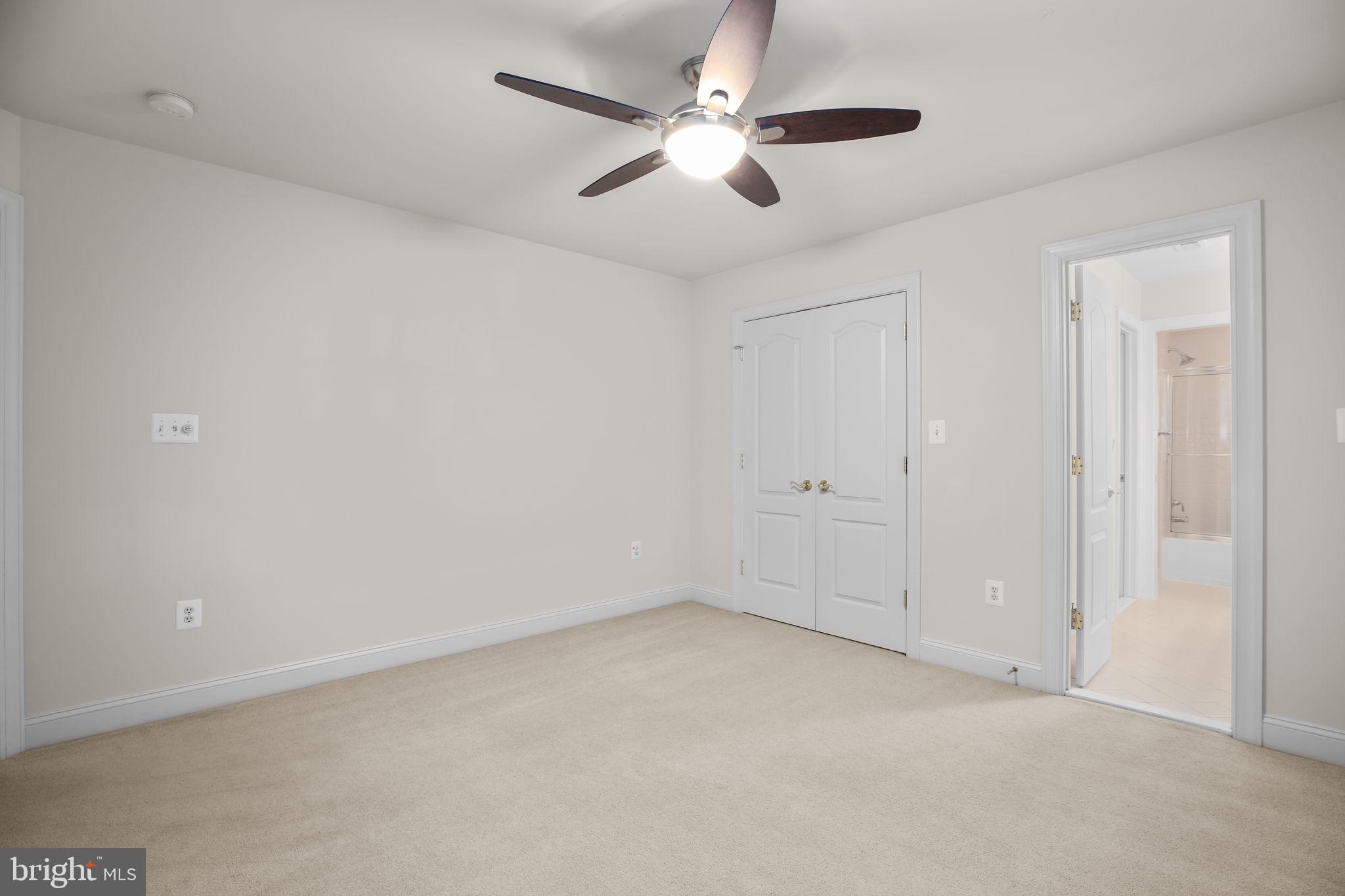 SMITH LAKE ESTATES - Residential