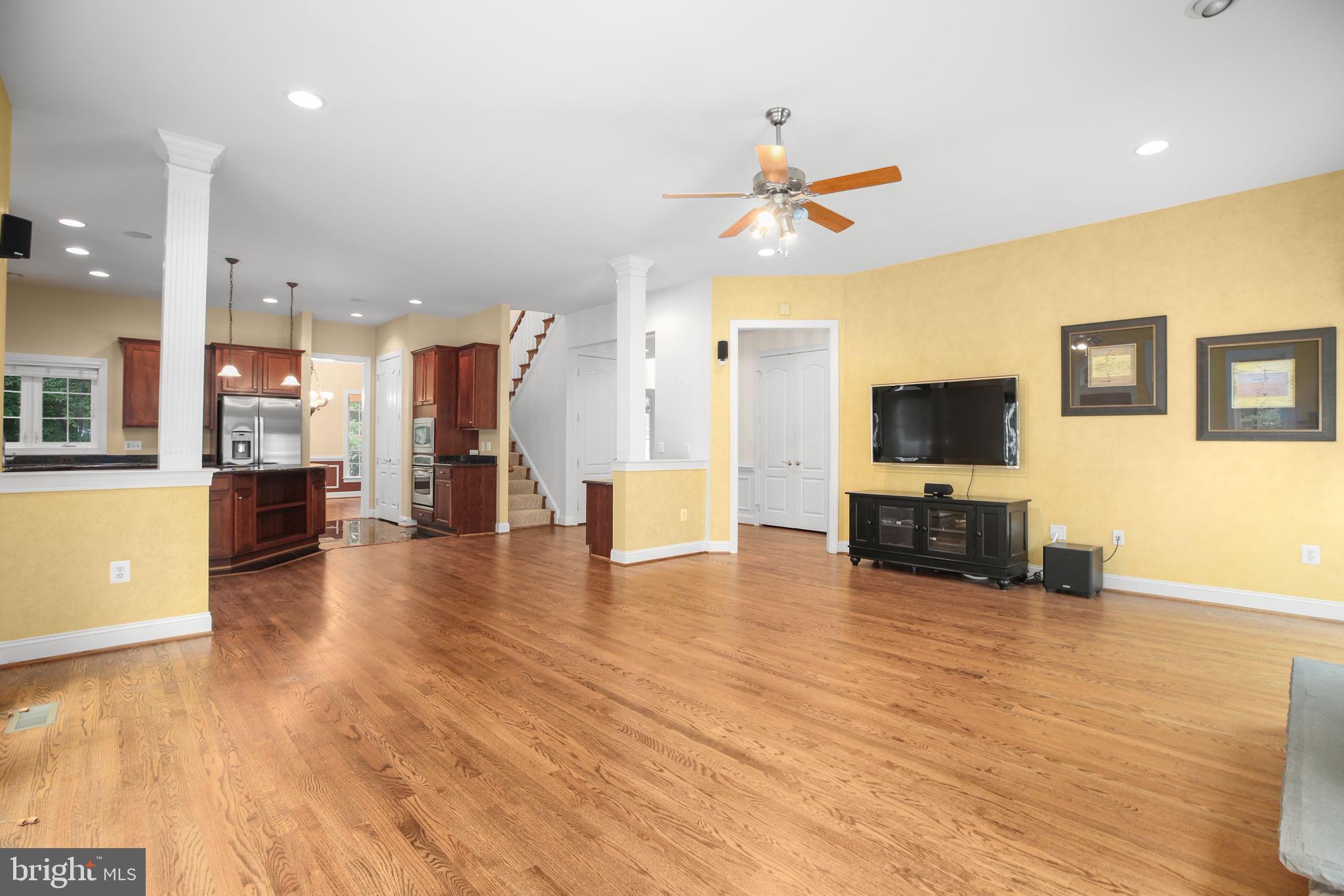 SMITH LAKE ESTATES - Residential