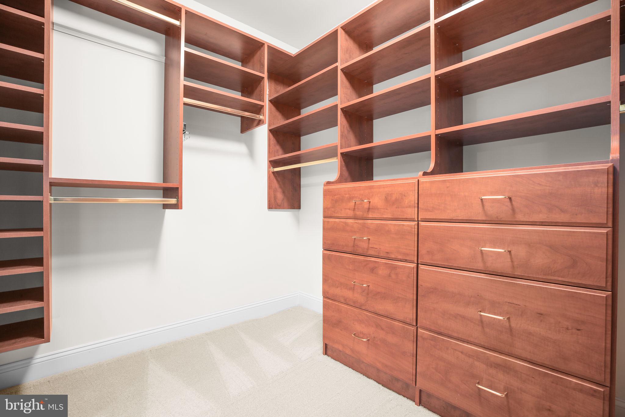 SMITH LAKE ESTATES - Residential