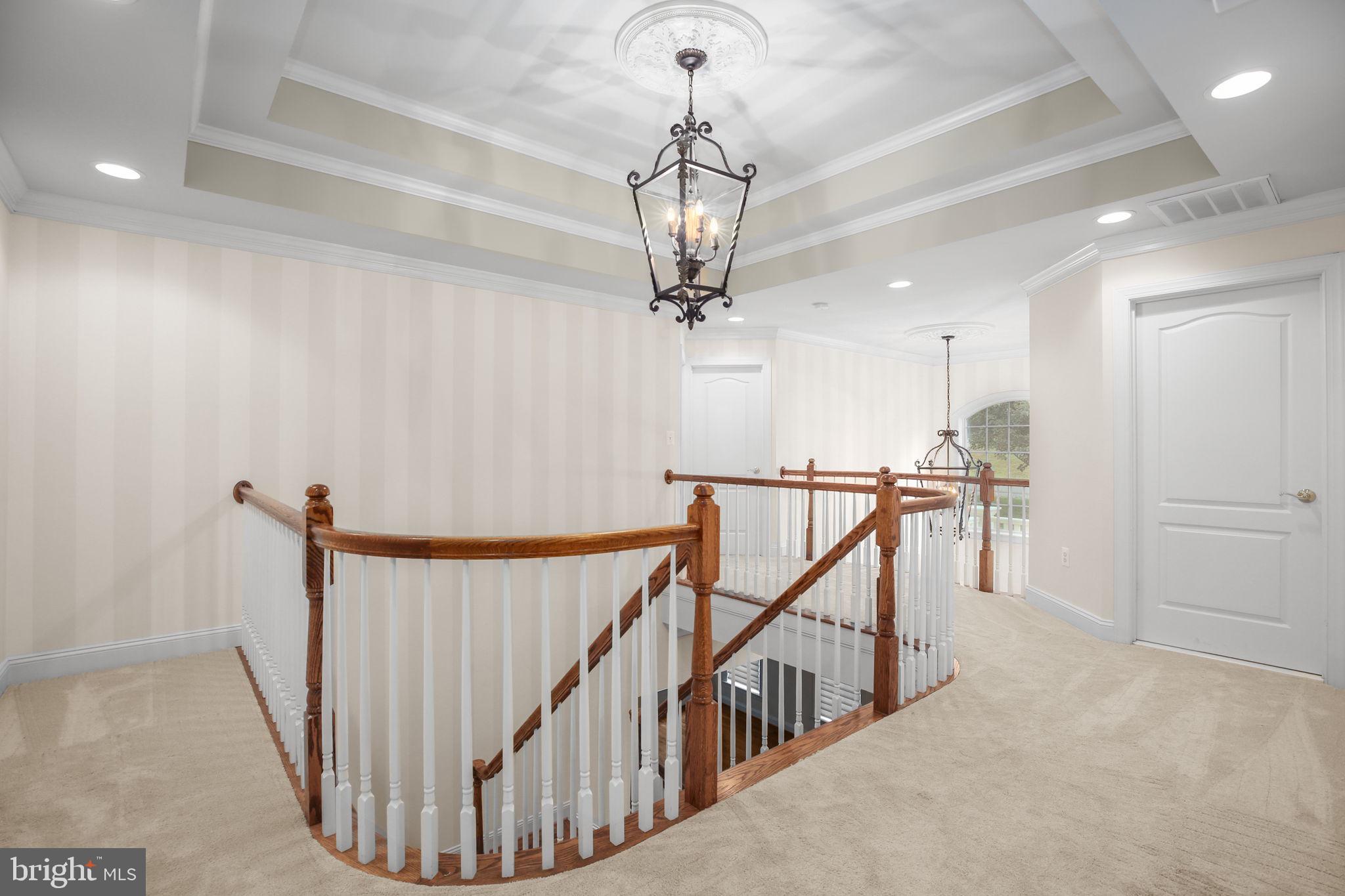 SMITH LAKE ESTATES - Residential