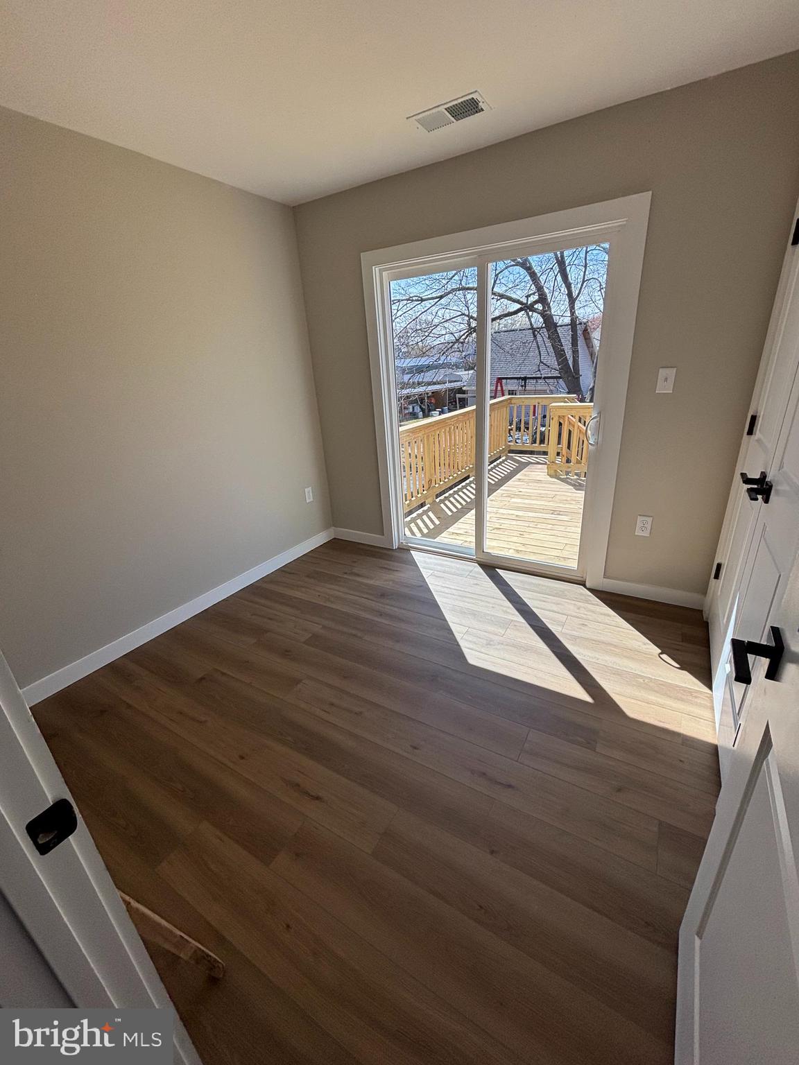 MANASSAS PARK - Residential