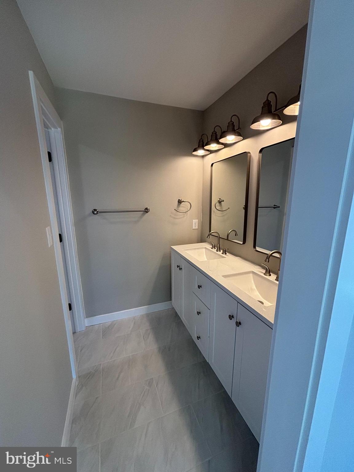 MANASSAS PARK - Residential