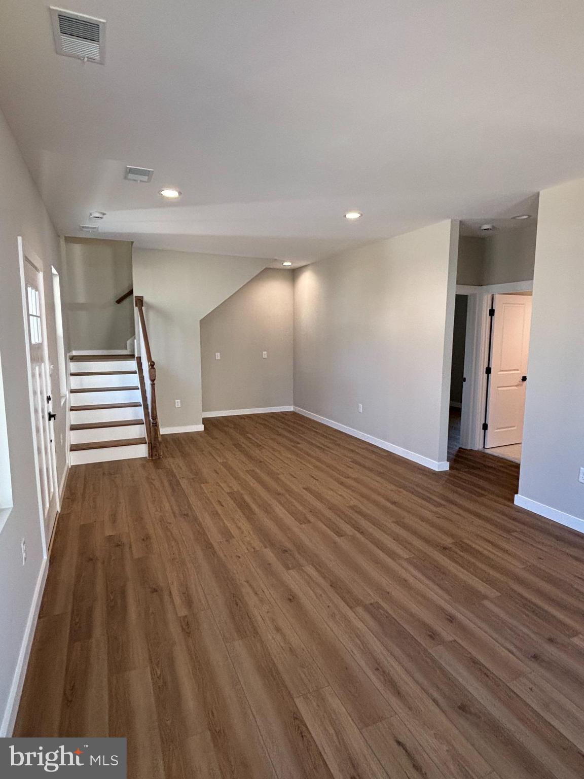 MANASSAS PARK - Residential