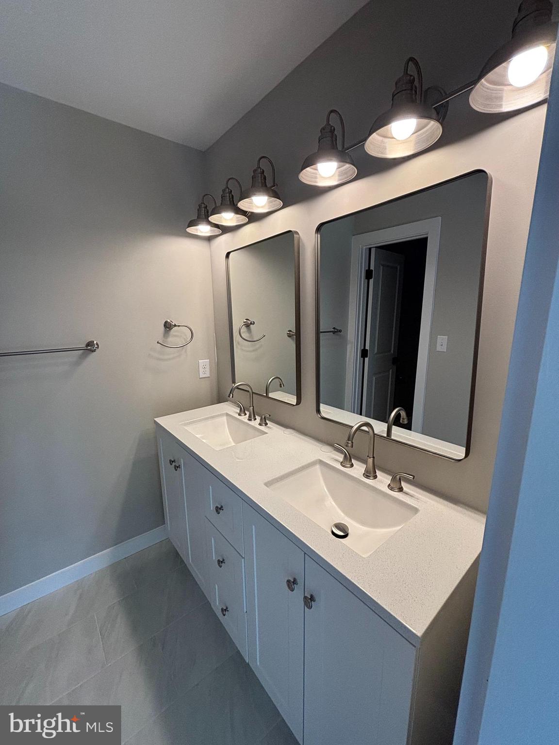 MANASSAS PARK - Residential