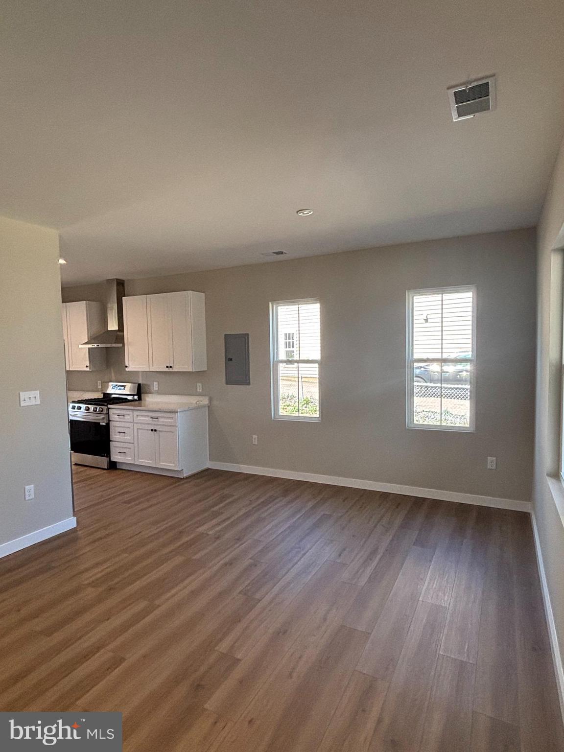 MANASSAS PARK - Residential