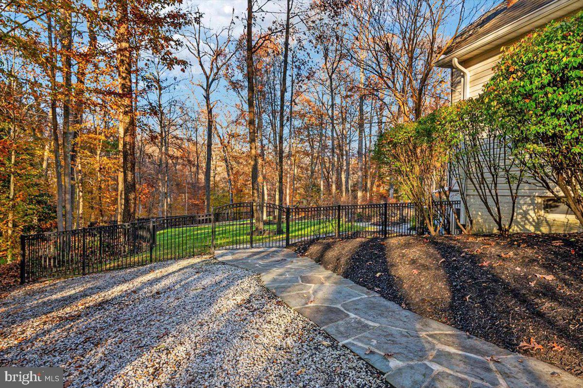 ANNAPOLIS PRESERVE - Residential