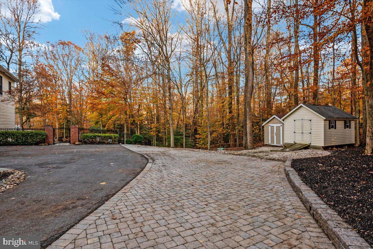 ANNAPOLIS PRESERVE - Residential