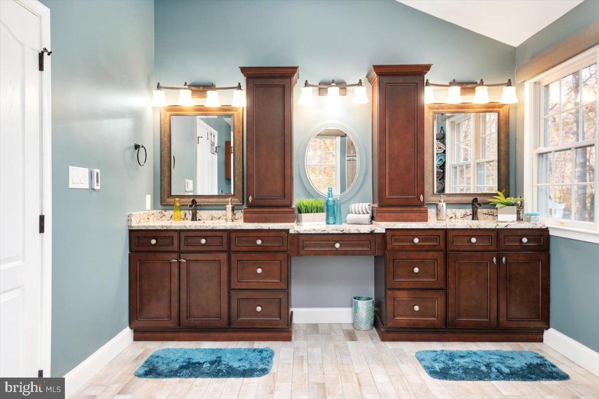 ANNAPOLIS PRESERVE - Residential