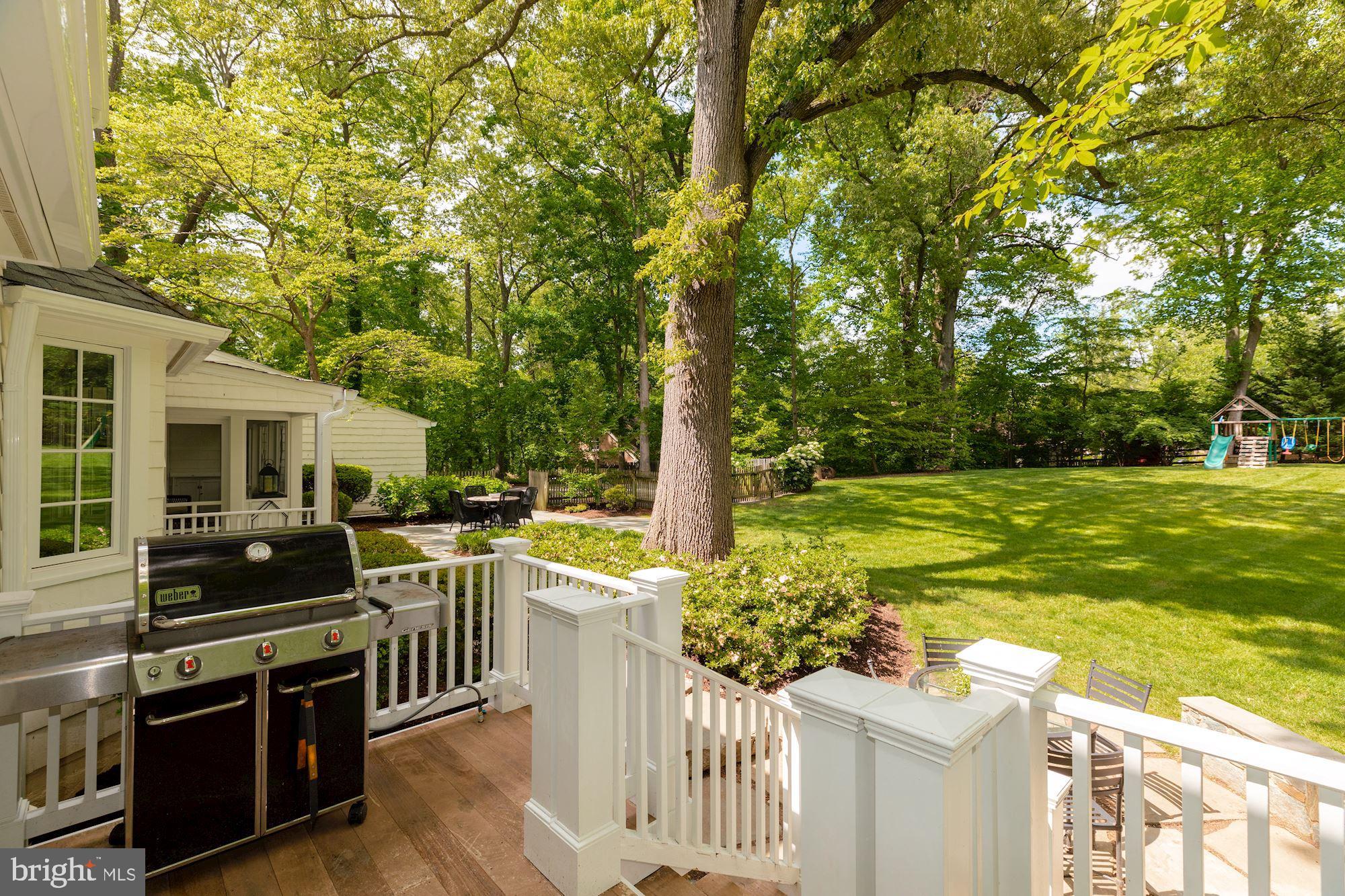 RAVENWOOD PARK - Residential