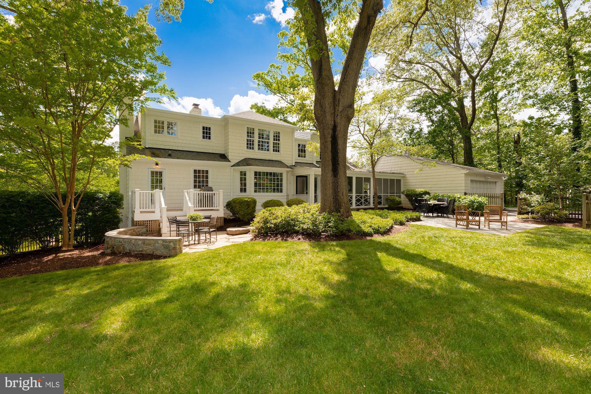 RAVENWOOD PARK - Residential