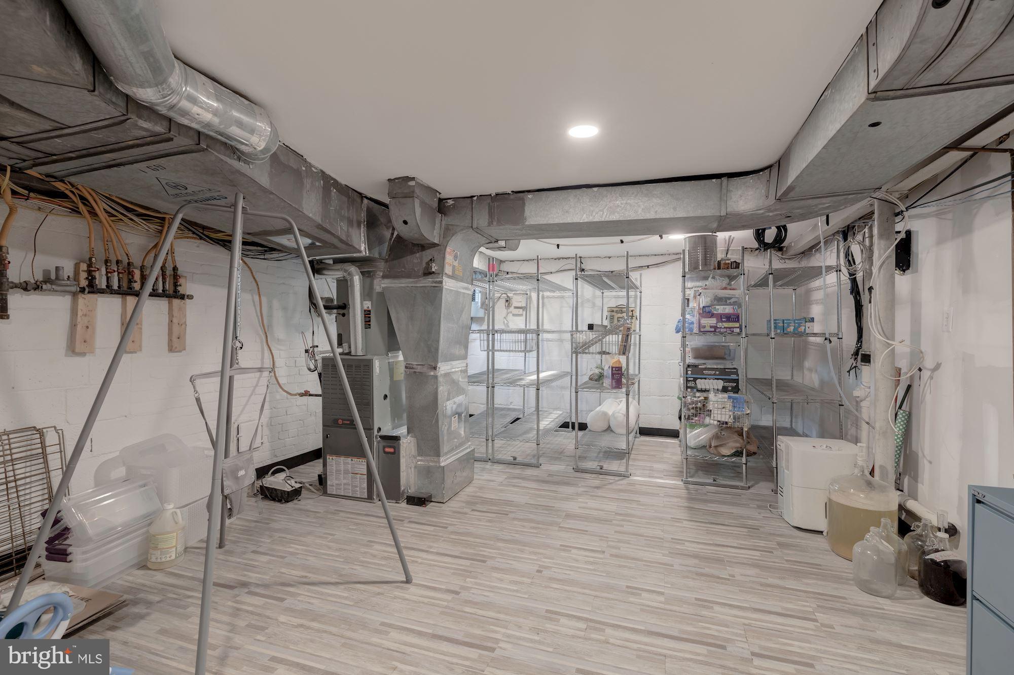 RAVENWOOD PARK - Residential