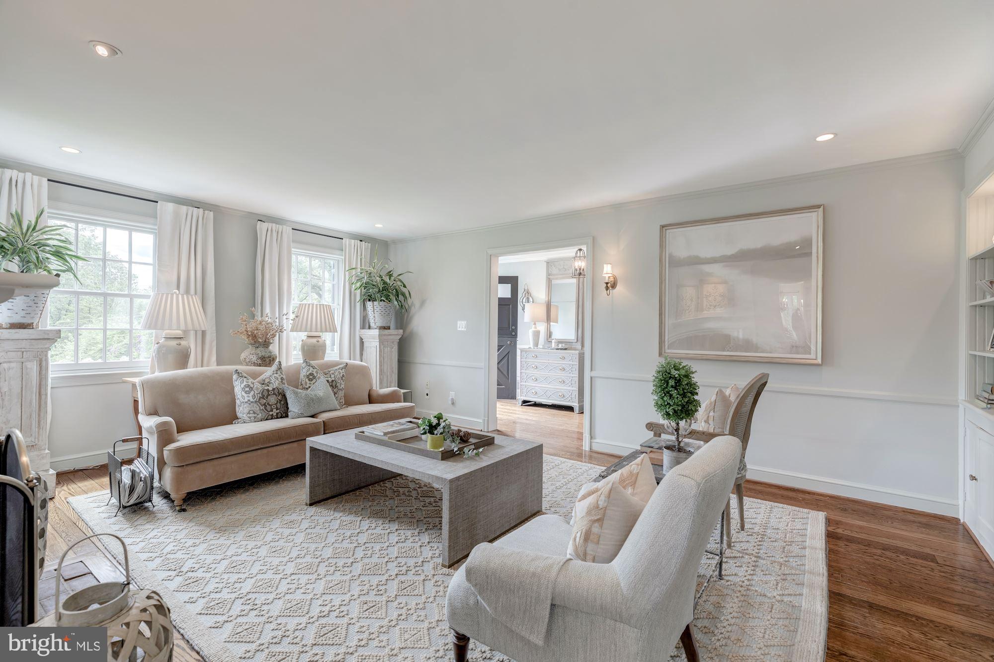 RAVENWOOD PARK - Residential