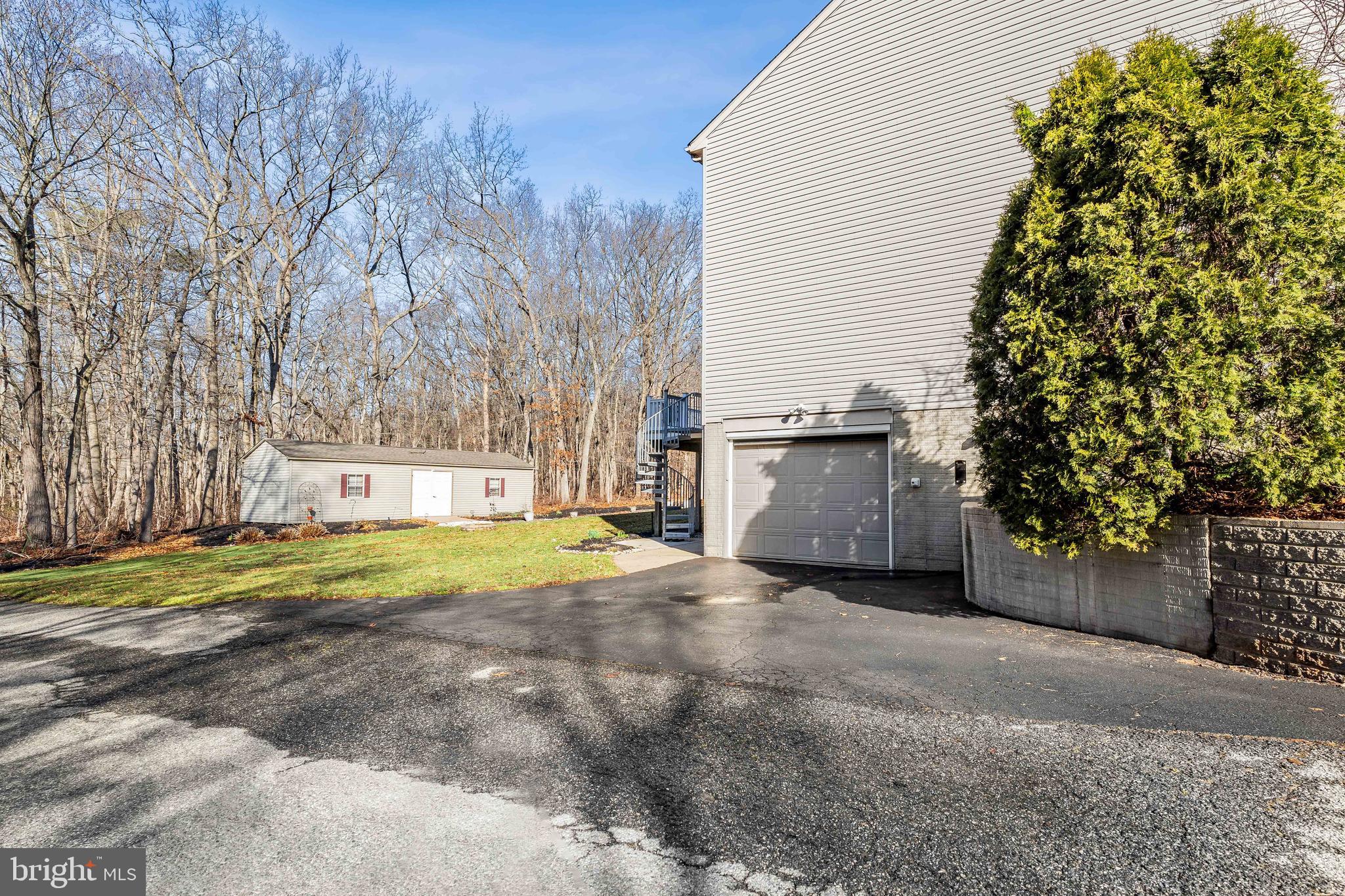 WHITAKER WOODS - Residential