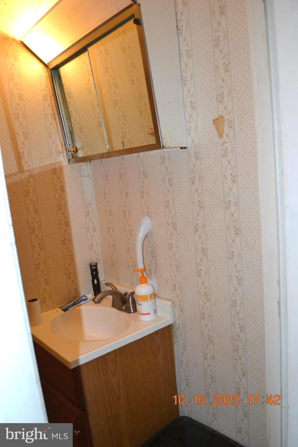 RIVERA BEACH - Residential